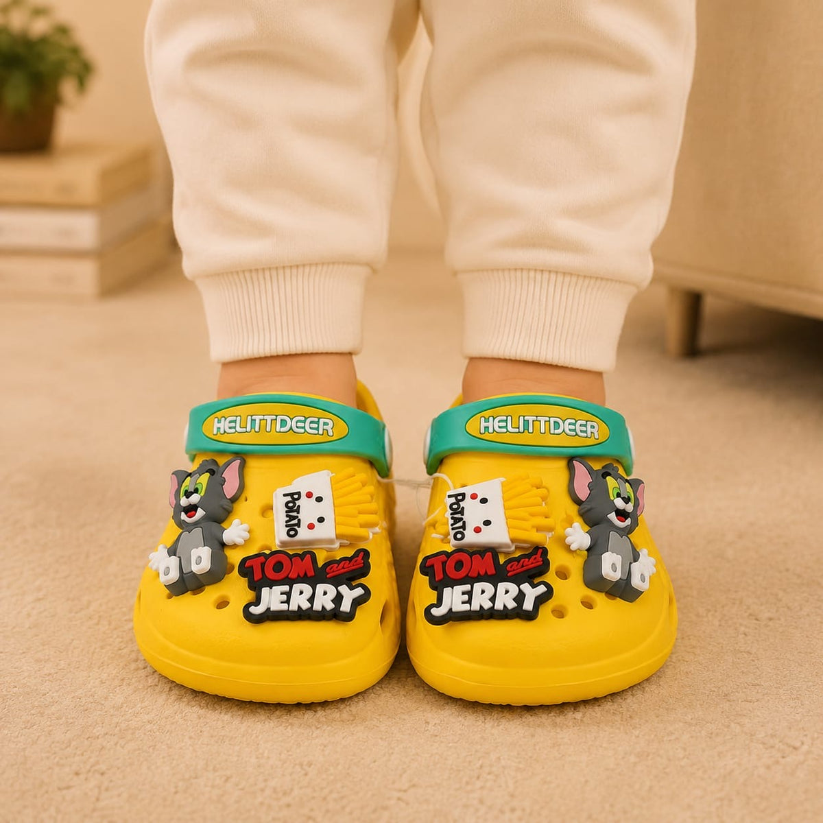 Imported Boysβ Cartoon Crocs-Style Clogs β Lightweight Slip-On Sandals (yellow)