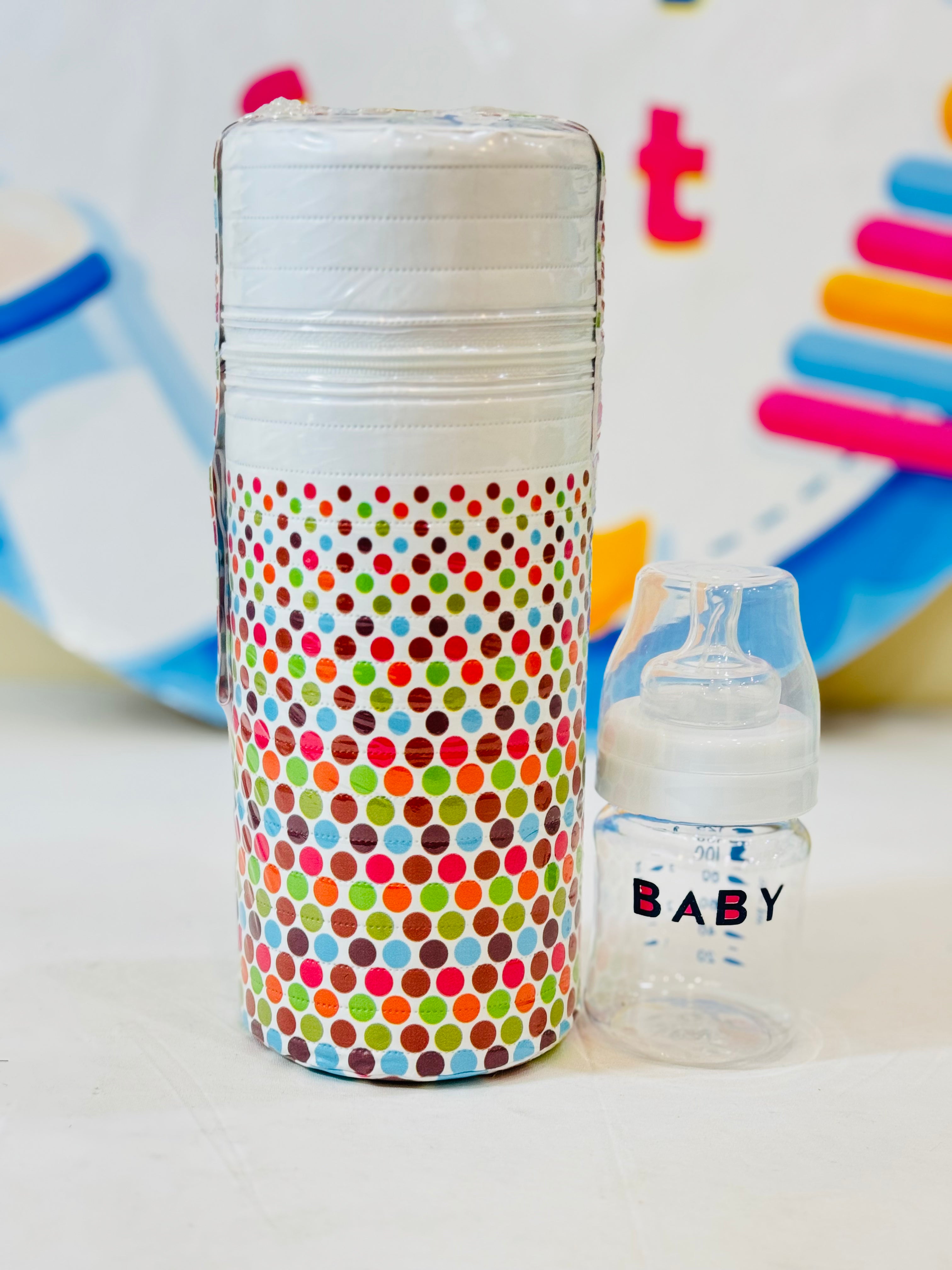 Baby Feeder Insulation Bag with 5 oz feeder