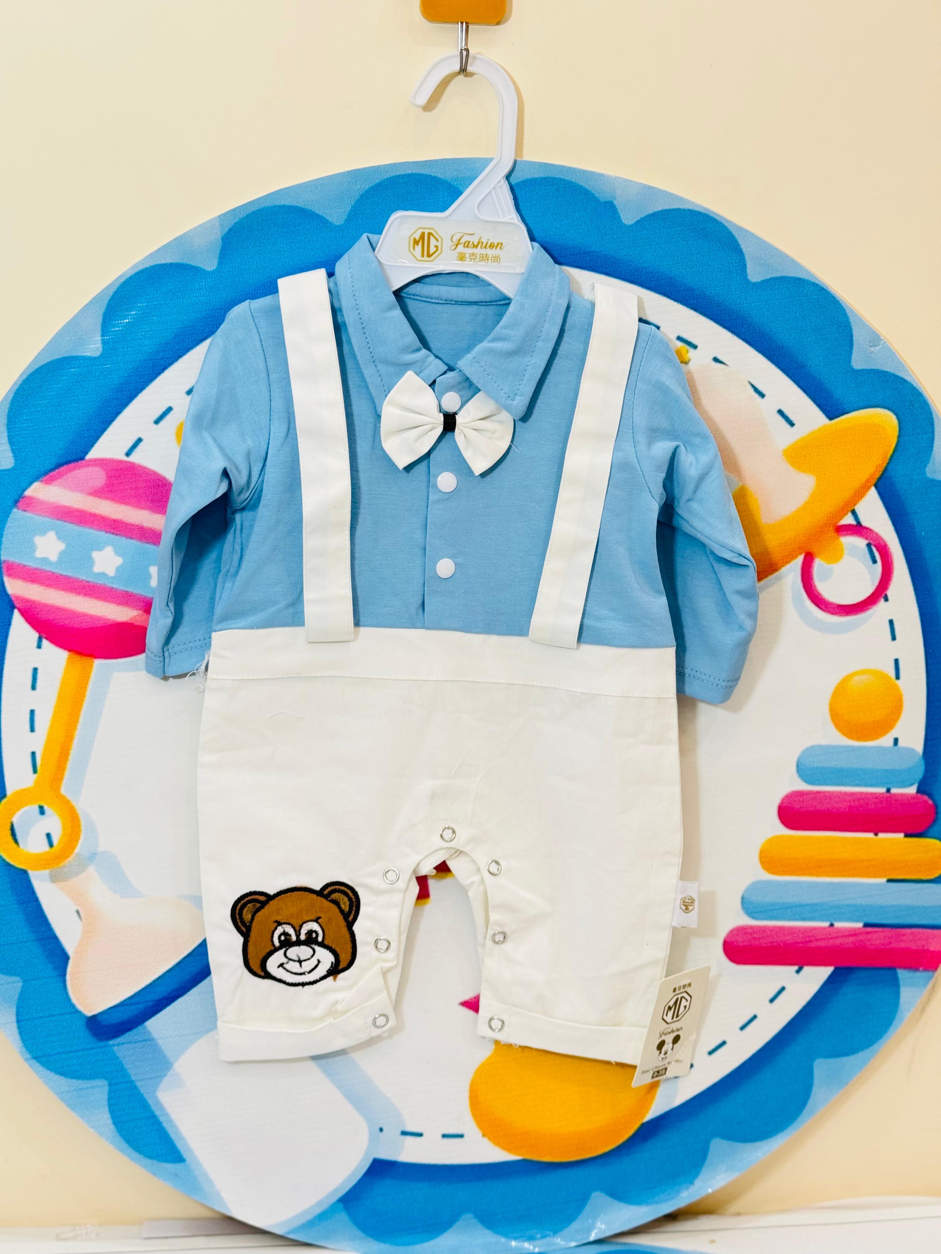 ๐คตโจ Premium Range Eid Collection โ Boys Gentleman Tuxedo Rompers โจ๐คต
Dress your little prince like a true gentleman with our stylish tuxedo rompers collection โ perfect for Eid and special occasions! ๐ถโค๏ธ
๐ Product Features:
โ๏ธ Premium Quality Fabric: Soft, breathable, and comfortable for delicate skin.
โ๏ธ Charming Gentleman Style: Classic tuxedo design with stylish details.
โ๏ธ Size Range: Available in 0-3, 3-6 months.
โ๏ธ Perfect for Eid: Elegant outfit for festive and formal gatherings.
โ๏ธ Affordable P