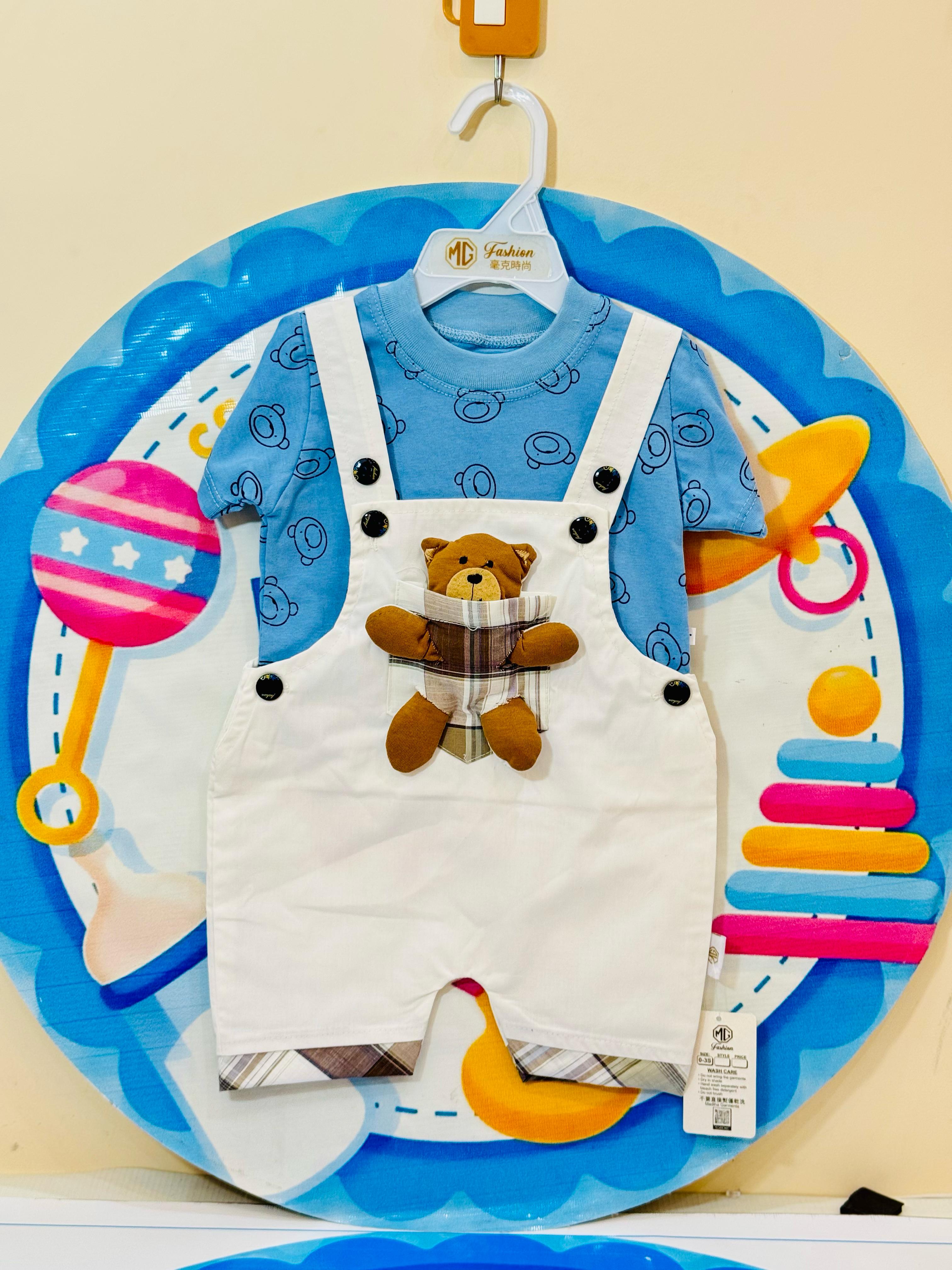 Imported Baby Rompers Collection – Premium Quality
Your baby’s comfort meets adorable sailor-style fashion!
• Sizes: 0-3 & 3-6 6-9 months
• Price: Rs. 1450 only
• Designs: Cute anchor prints with buttoned suspenders
• Fabric: Soft, breathable imported material – ideal for summer
These premium baby rompers are perfect for everyday wear or special outings. The overall style with collared shirt gives a charming look while ensuring maximum comfort for your newborn.
Order now from Pakistan’s favorite baby onl