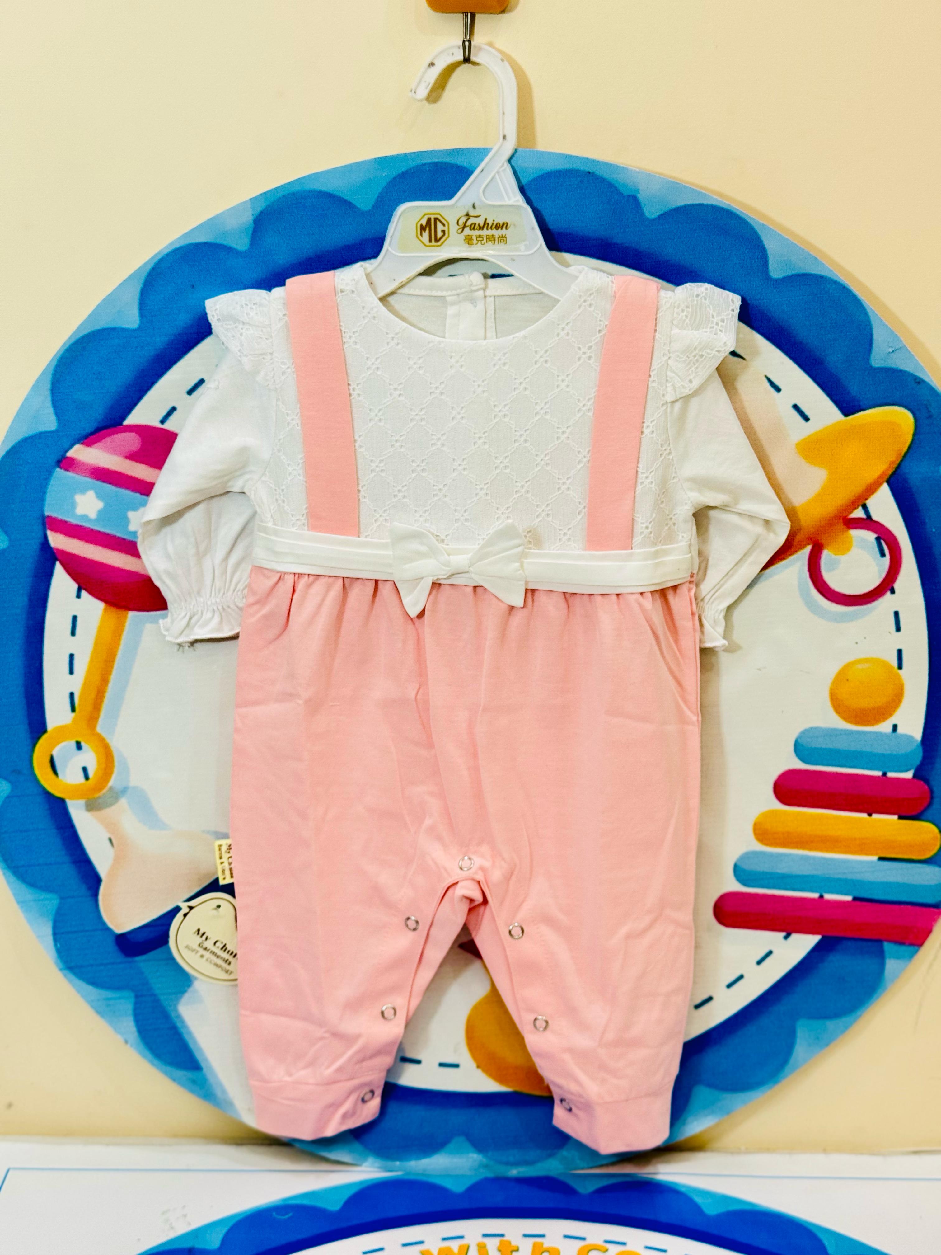 Imported Baby Rompers Collection – Premium Quality
Your baby’s comfort meets adorable sailor-style fashion!
• Sizes: 0-3 & 3-6 6-9 9-12 months
• Price: Rs. 1150 only
• Designs: Cute anchor prints with buttoned suspenders
• Fabric: Soft, breathable imported material – ideal for summer
These premium baby rompers are perfect for everyday wear or special outings. The overall style with collared shirt gives a charming look while ensuring maximum comfort for your newborn.
Order now from Pakistan’s favorite bab