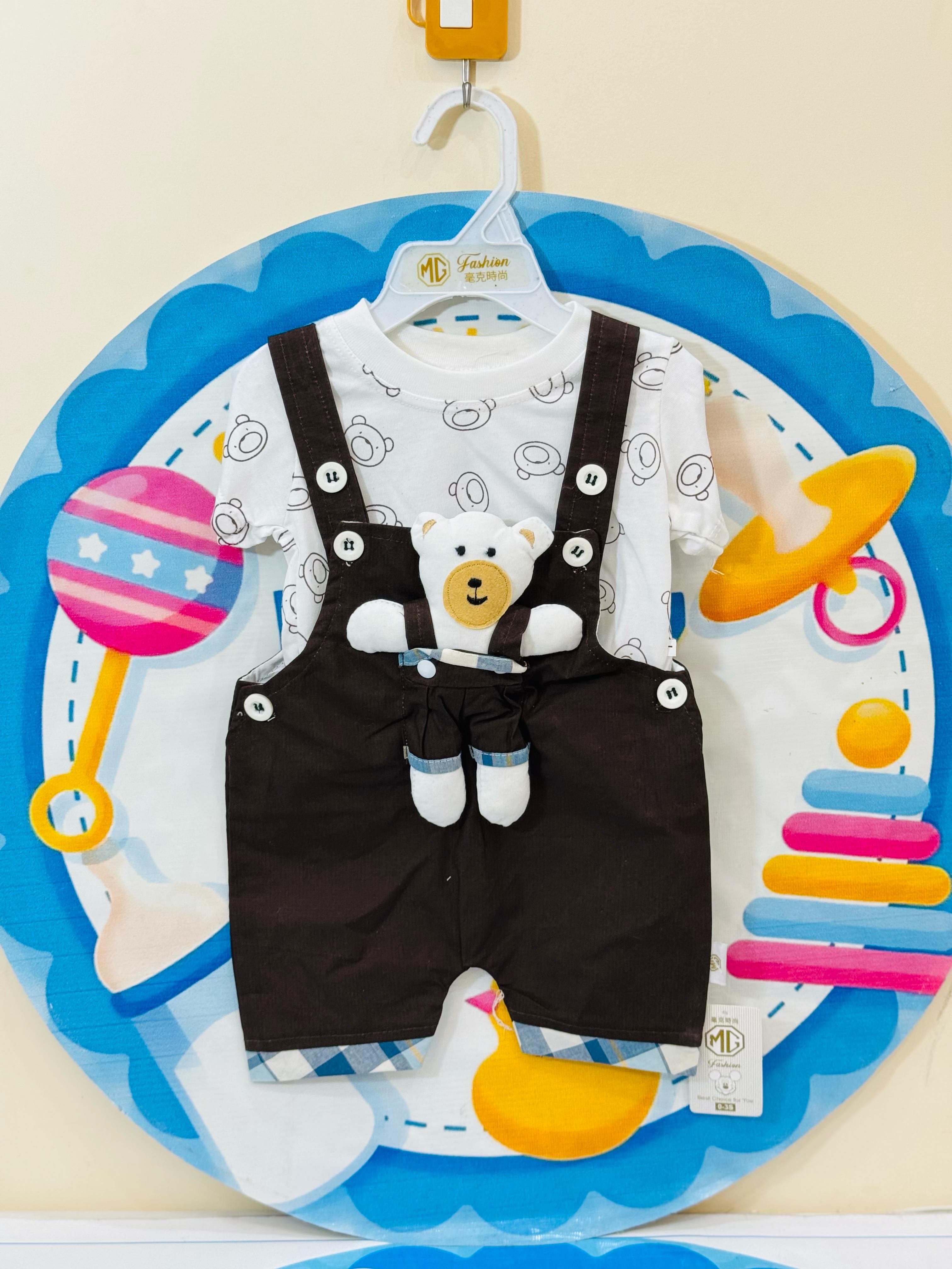 Imported Baby Rompers Collection β Premium Quality
Your babyβs comfort meets adorable sailor-style fashion!
β’ Sizes: 0-3 & 3-6 months
β’ Price: Rs. 1350 only
β’ Designs: Cute anchor prints with buttoned suspenders
β’ Fabric: Soft, breathable imported material β ideal for summer
These premium baby rompers are perfect for everyday wear or special outings. The overall style with collared shirt gives a charming look while ensuring maximum comfort for your newborn.
Order now from Pakistanβs favorite baby online