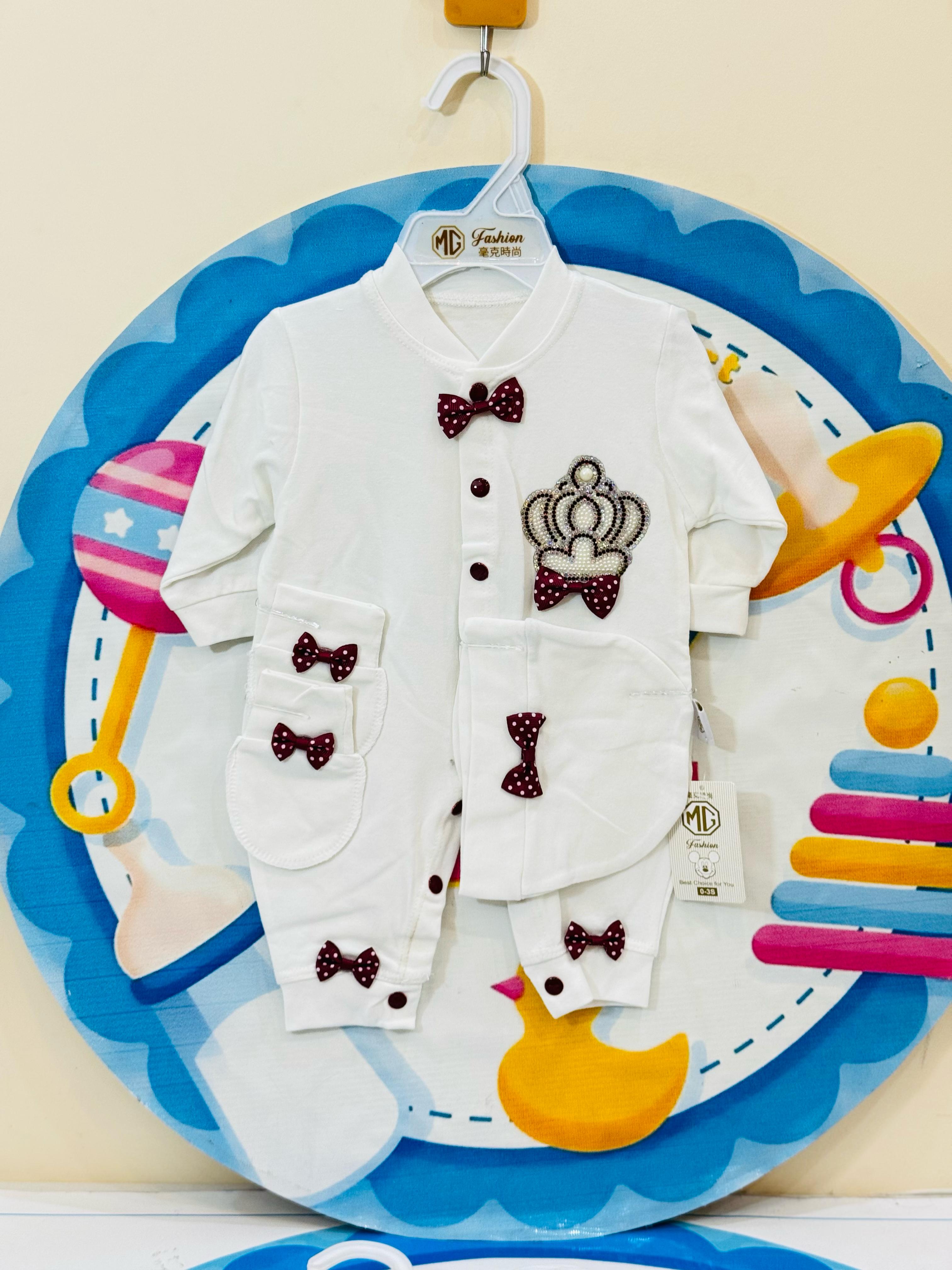 Imported Baby Rompers Collection – Premium Quality
Your baby’s comfort meets adorable sailor-style fashion!
• Sizes: 0-3 & 3-6 months
• Price: Rs. 1350 only
• Designs: Cute anchor prints with buttoned suspenders
• Fabric: Soft, breathable imported material – ideal for summer
These premium baby rompers are perfect for everyday wear or special outings. The overall style with collared shirt gives a charming look while ensuring maximum comfort for your newborn.
Order now from Pakistan’s favorite baby online