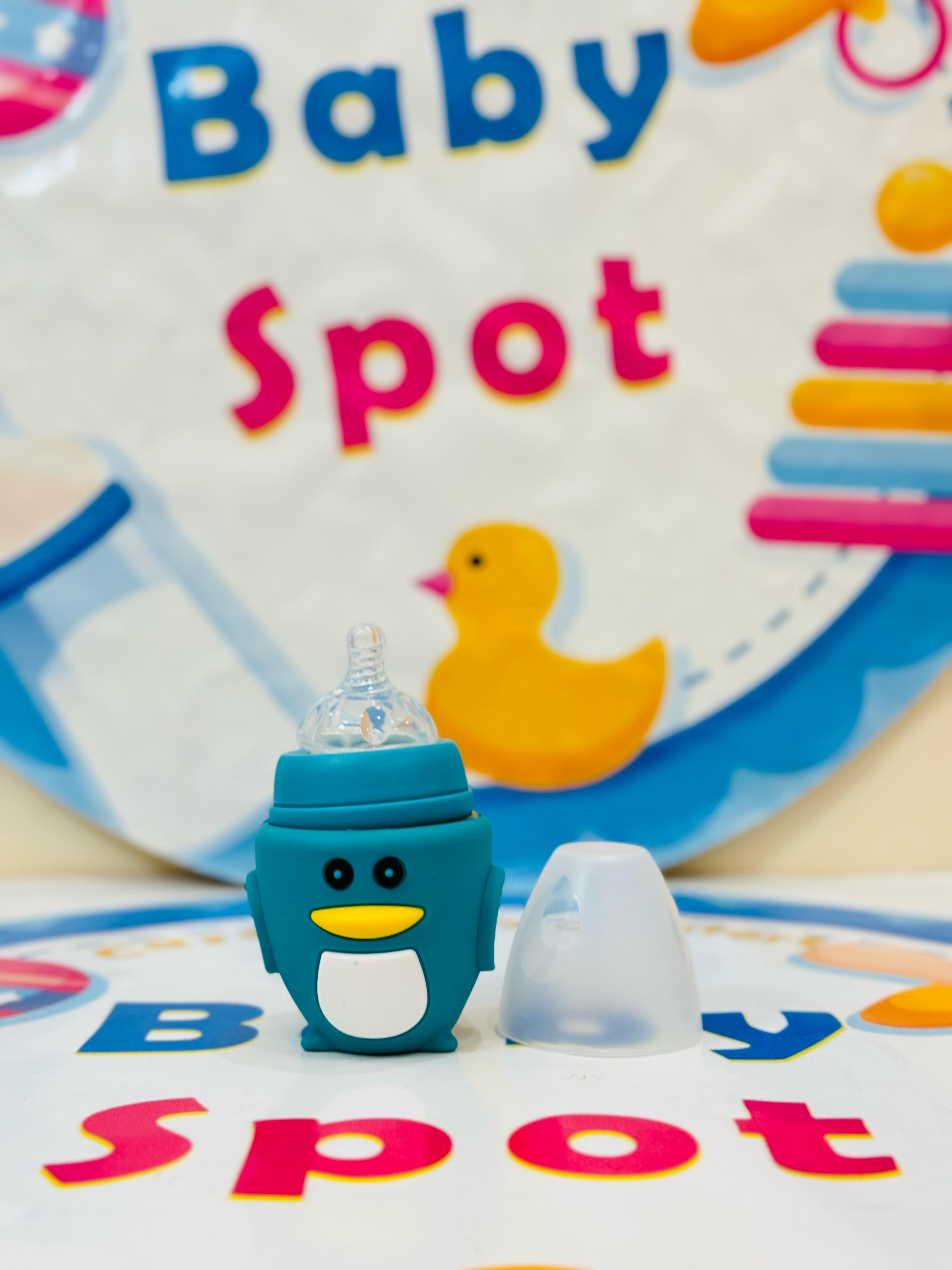 πΌβ¨ Premium Range Baby Glass Feeder Collection with Silicone Cover β¨πΌ
Ensure safe and comfortable feeding with our baby glass feeder β designed with a protective silicone cover for extra grip and safety! πΆπ
π Product Features:
βοΈ Premium Quality: Made from high-quality glass β BPA-free and safe for babies.
βοΈ Silicone Cover: Provides extra protection and a non-slip grip.
βοΈ Easy to Clean: Resistant to stains and odors β perfect for everyday use.
βοΈ Perfect Size: 120ml capacity β ideal for newborns an