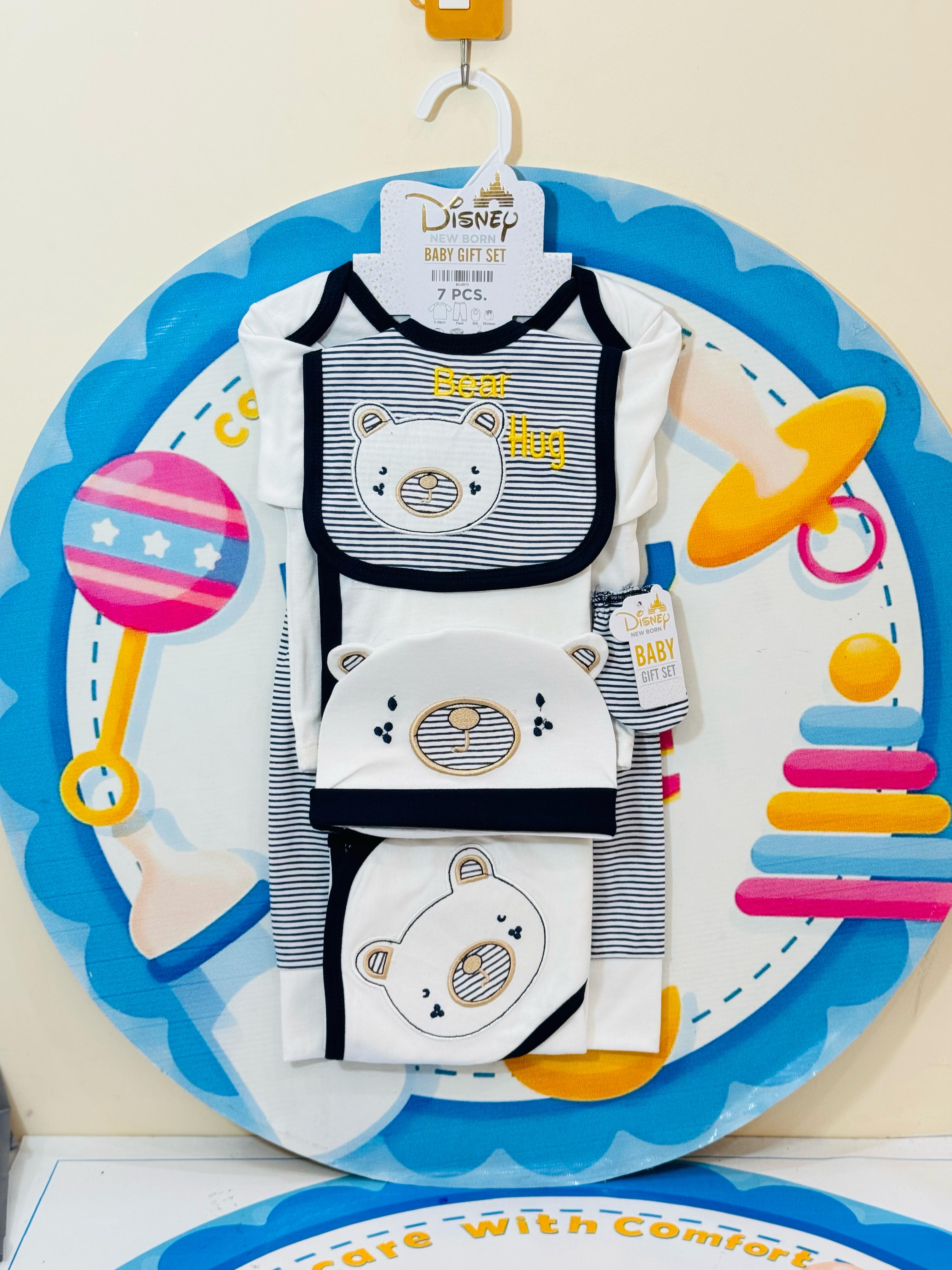 Branded Premium Baby 7-Piece Starter Set – A Must-Have for Your Little One!
Looking for the perfect starter set for your newborn? Our premium 7-piece baby set has everything your baby needs for comfort and warmth. Made from super soft, baby-friendly fabric, it’s designed to keep your little one cozy all day long. Plus, it makes a wonderful gift for new parents!
What’s Inside?
👕 Soft Shirt – Gentle on delicate skin
👖 Comfy Pajama – Perfect for little wiggles
🛏️ Cozy Wrapping Sheet – Keeps baby warm &