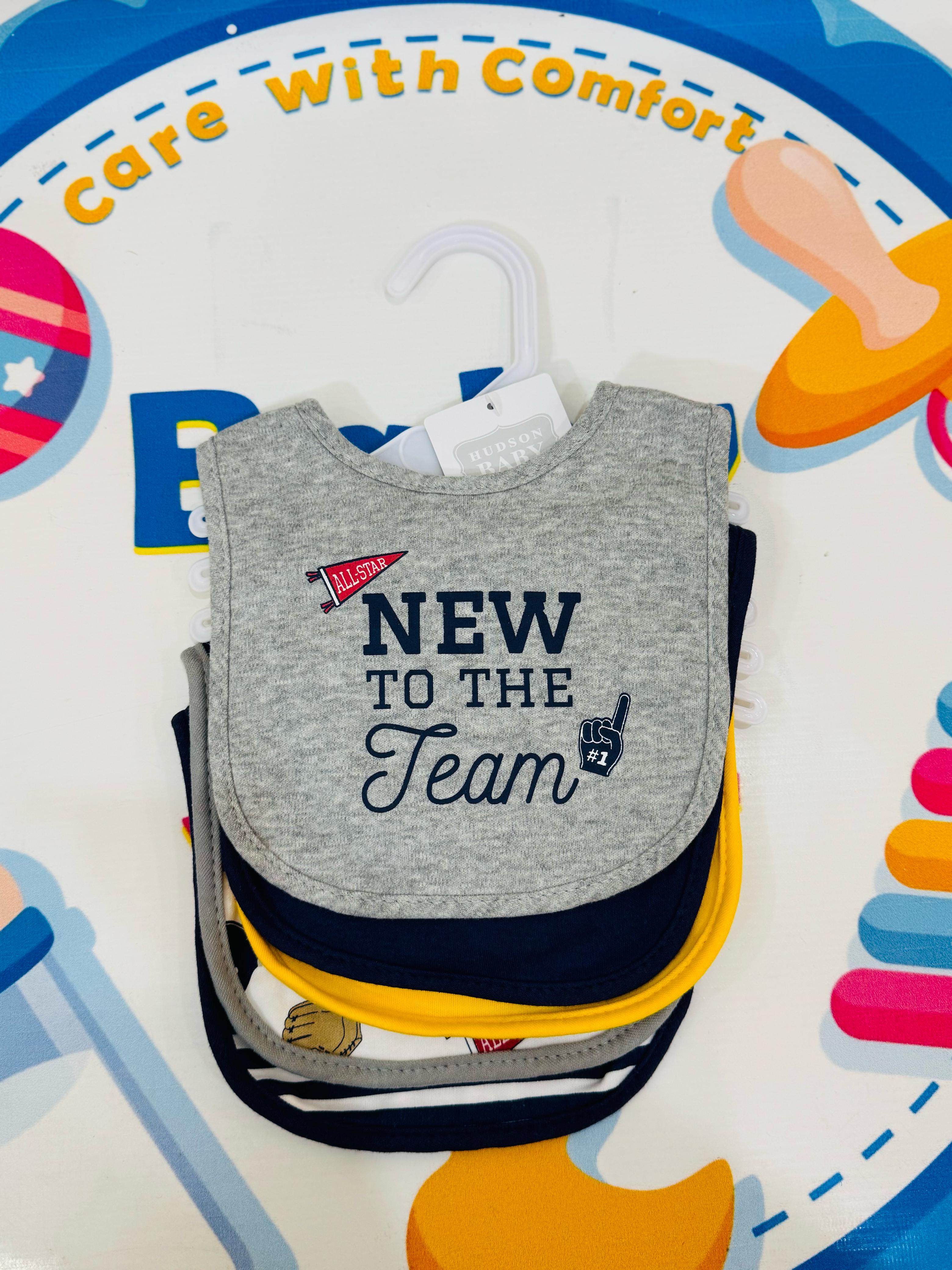 Hudson Branded Fancy Baby Bibs β Pack of 5
Product Features:
πΌ Premium Quality: Hudson-branded pack of 5 fancy bibs for stylish and functional baby care.
π¦π§ Unisex Designs: Suitable for both baby boys and girls with versatile and adorable patterns.
π Soft & Comfortable: Crafted with gentle materials, ensuring your babyβs comfort during feeding time.
π§Ό Easy to Clean: Machine washable and durable for daily use.
π Perfect Gift Idea: A thoughtful and essential addition to any baby care collection.
