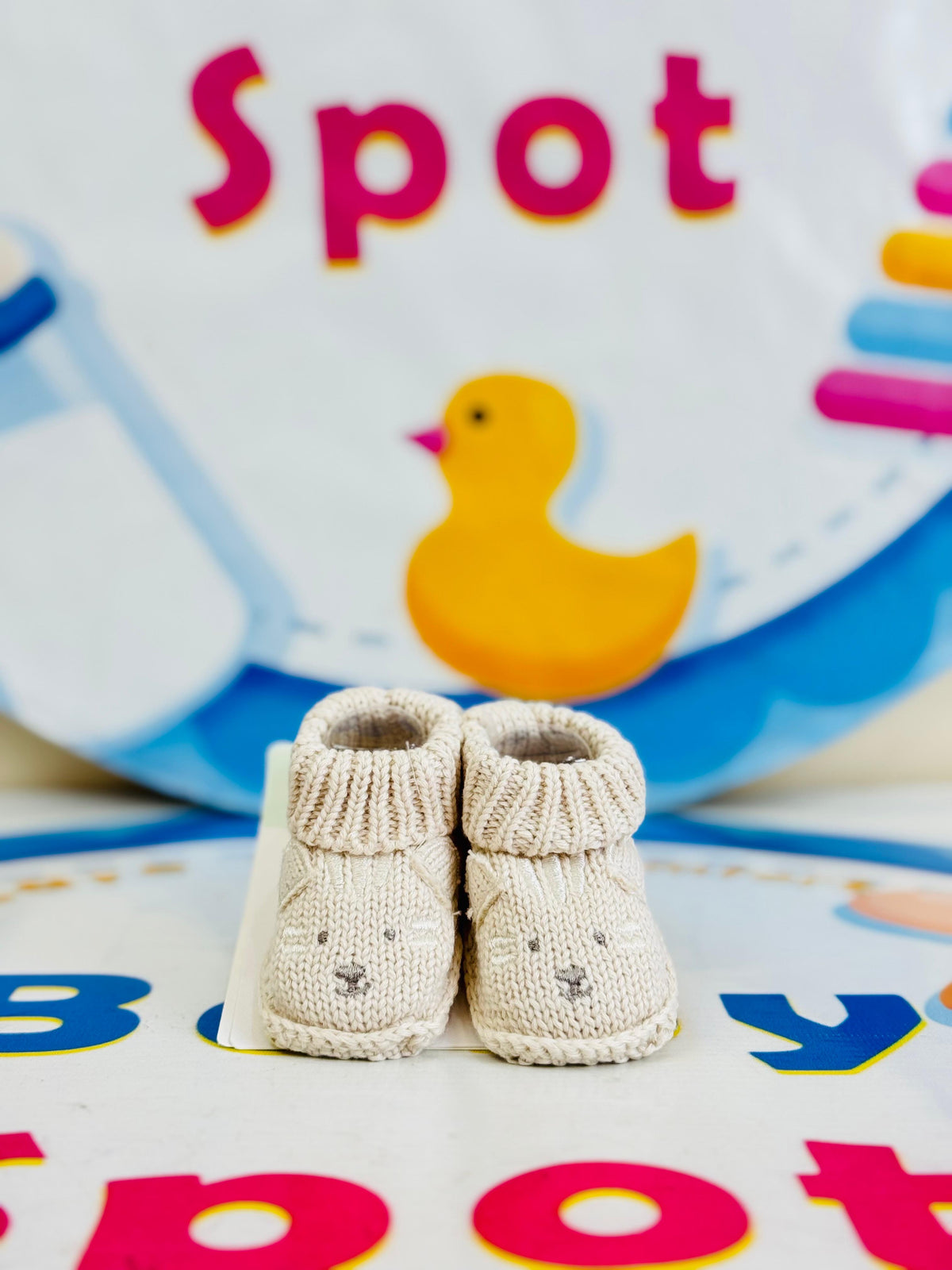 🧸 Imported Baby Woolen Booties Collection 🍼✨
Keep your little one’s tiny feet warm, cozy & stylish this winter! ❄️💖 Made from pure wool, these adorable newborn baby booties are designed with cute teddy bear details – making them the perfect blend of comfort & cuteness. 🐻
⭐ Why Moms Love Them:
👶 Imported Baby Woolen Booties – soft, cozy & skin-friendly
🧸 Adorable Teddy Bear Design – perfect for newborn baby outfits
❄️ Winter Essential – keeps your baby’s feet warm & protected
📏 Size: 0–9 Months