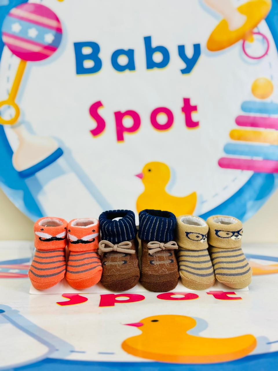 Hudson Babyยฎ Premium Pack of 3 Socks Booties