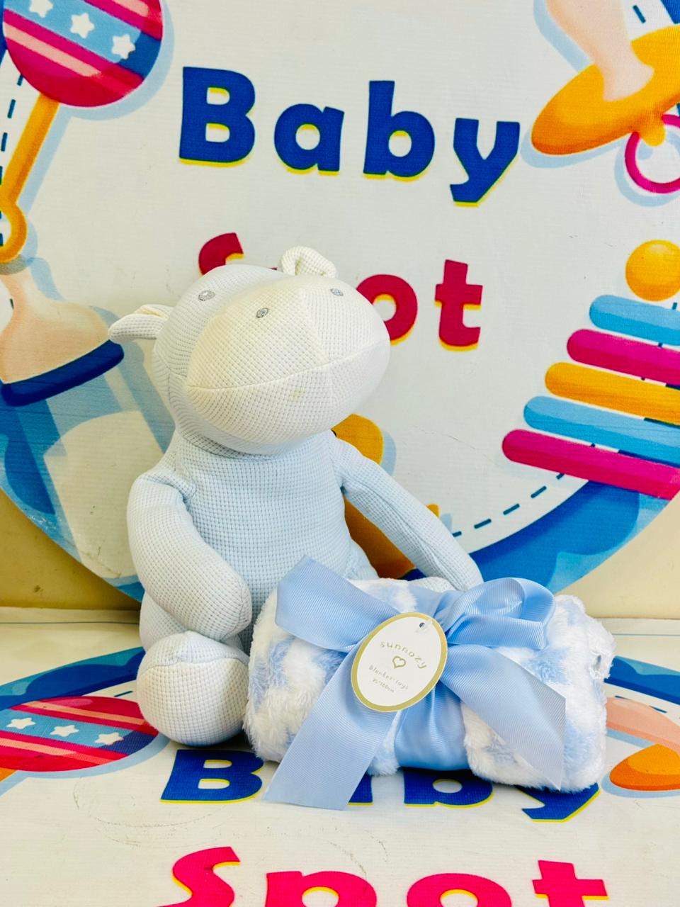 Sunnozy baby blanket with Toy B3
