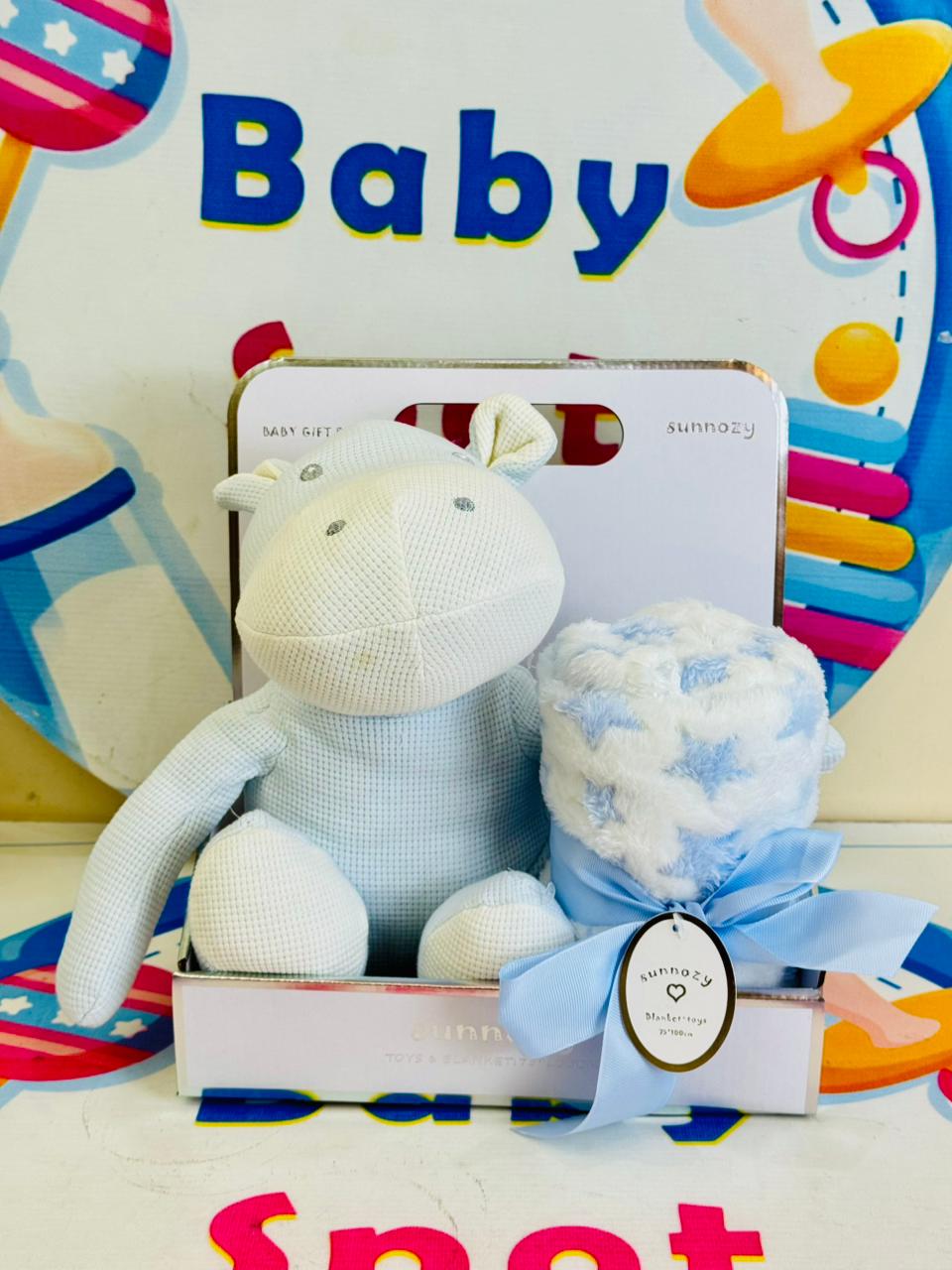 Sunnozy baby blanket with Toy B3