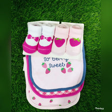 BABY BIBS-HUDSON BRAND-PACK OF 5