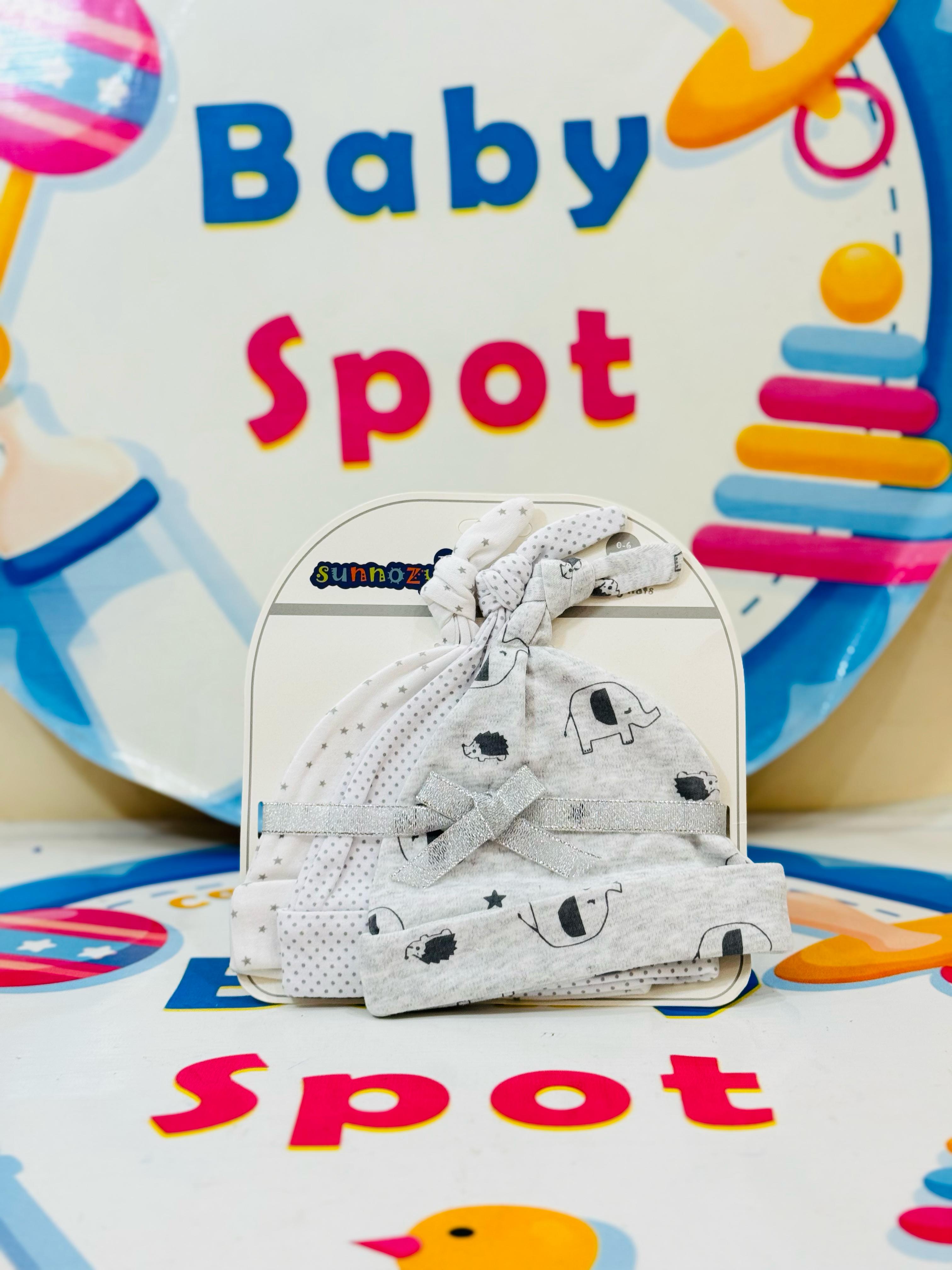 👶 Premium Branded Baby Knotted Caps – Pack of 3! 🎀
Keep your newborn cozy and stylish with our premium range branded baby knotted caps collection. Perfect for delicate little heads, these caps combine comfort and charm.
Product Details:
🔸 Pack of 3 Knotted Caps – Stylish designs in one bundle for everyday wear.
🔸 Soft & Gentle Fabric – Made from premium, baby-friendly material for ultimate comfort.
🔸 Adjustable Knotted Style – Easy to adjust for a snug and secure fit.
🔸 Adorable Designs – Cute a