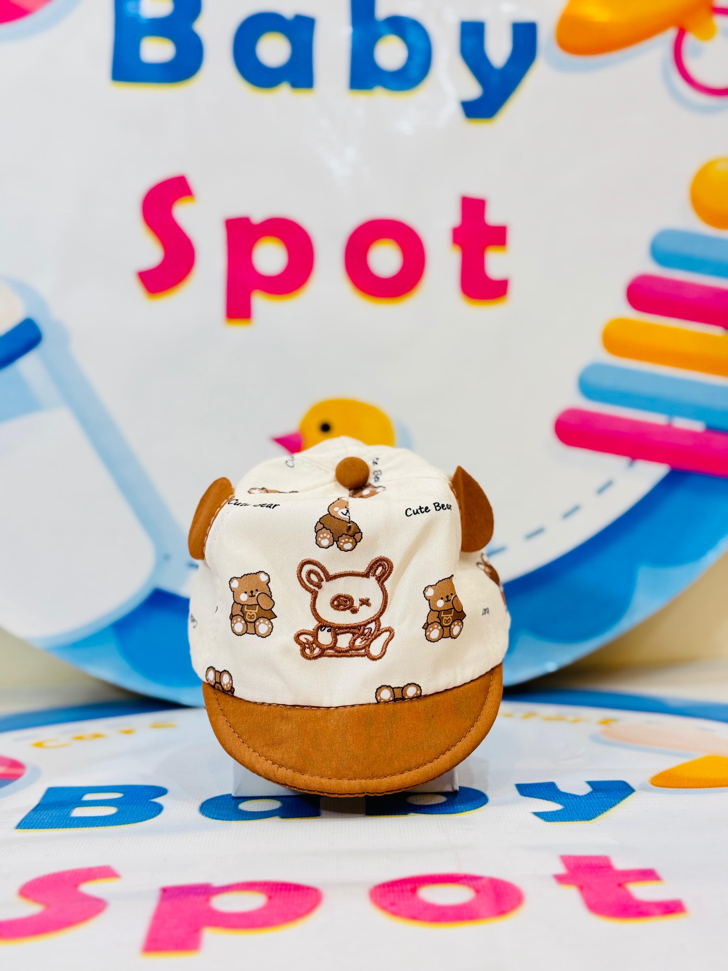 š¶ Baby P-Cap Style Cotton Caps ā Summer Essentials! āļø
šø Trendy P-Cap Design ā Stylish and practical caps to keep your baby cool and fashionable this summer.
šø Soft Cotton Material ā Made with breathable, lightweight cotton, ensuring comfort for your baby's delicate skin.
šø Vibrant Color Options ā Available in 4-5 beautiful colors to match any outfit.
šø Ideal Size ā Perfect fit for babies aged 0-6 months, ensuring both comfort and style.
šø Sun Protection ā Shields your baby's head from harsh sunlight