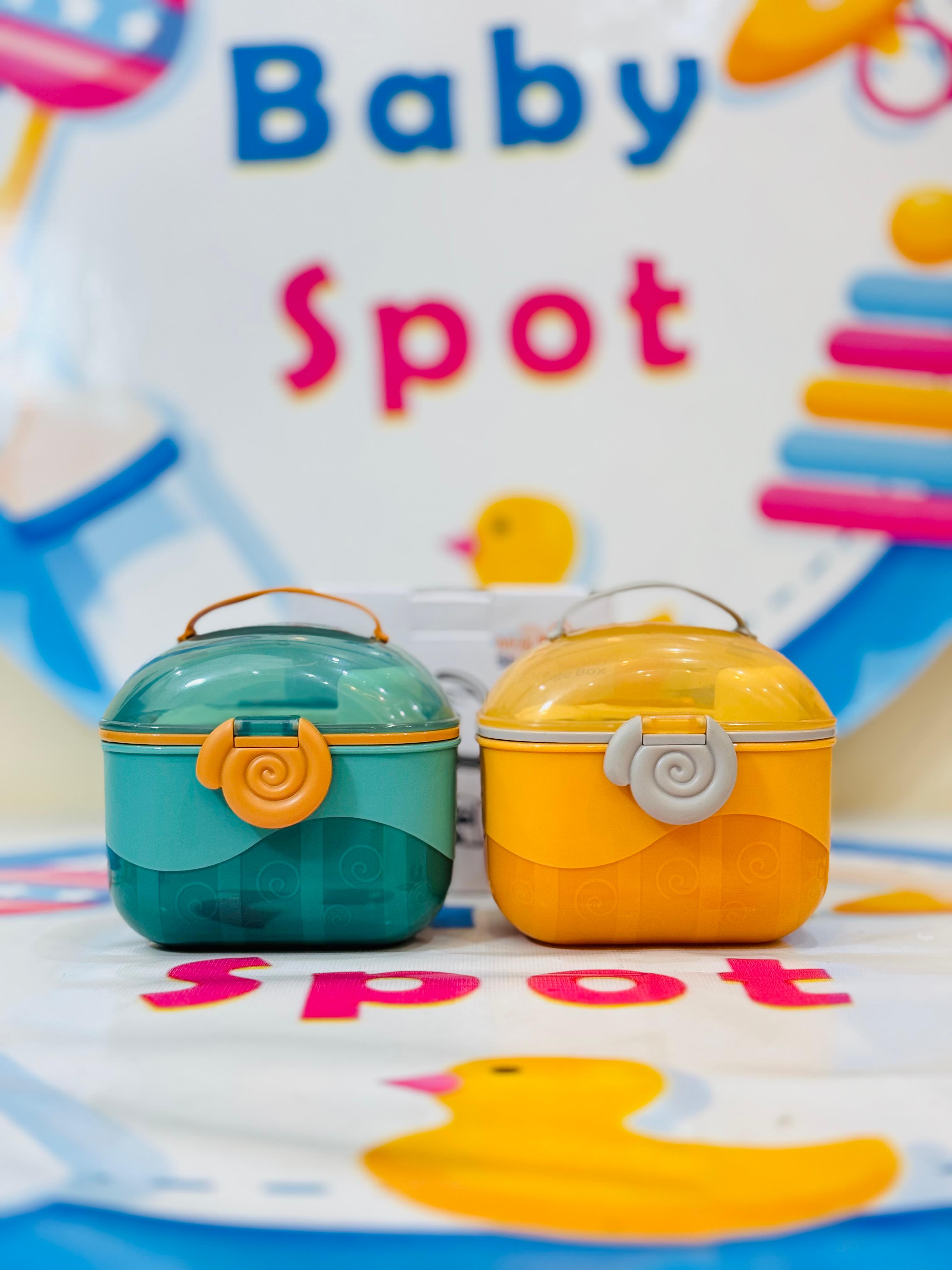 Branded Premium Range Baby Silicone Spoon Feeder
🍼 Convenient Design: Perfect for easy feeding on the go – ideal for purees and semi-solids.
🌈 Colorful Options: Available in beautiful colors to make feeding time fun and exciting.
💪 High-Quality Silicone: Made with food-grade silicone that is safe, durable, and easy to clean.
🤱 Parent-Friendly: Lightweight and mess-free, making feeding effortless for moms and dads.
💰 Affordable Price: Get yours for just 550 Rs only!
⏳ Fast Delivery: Delivered to y