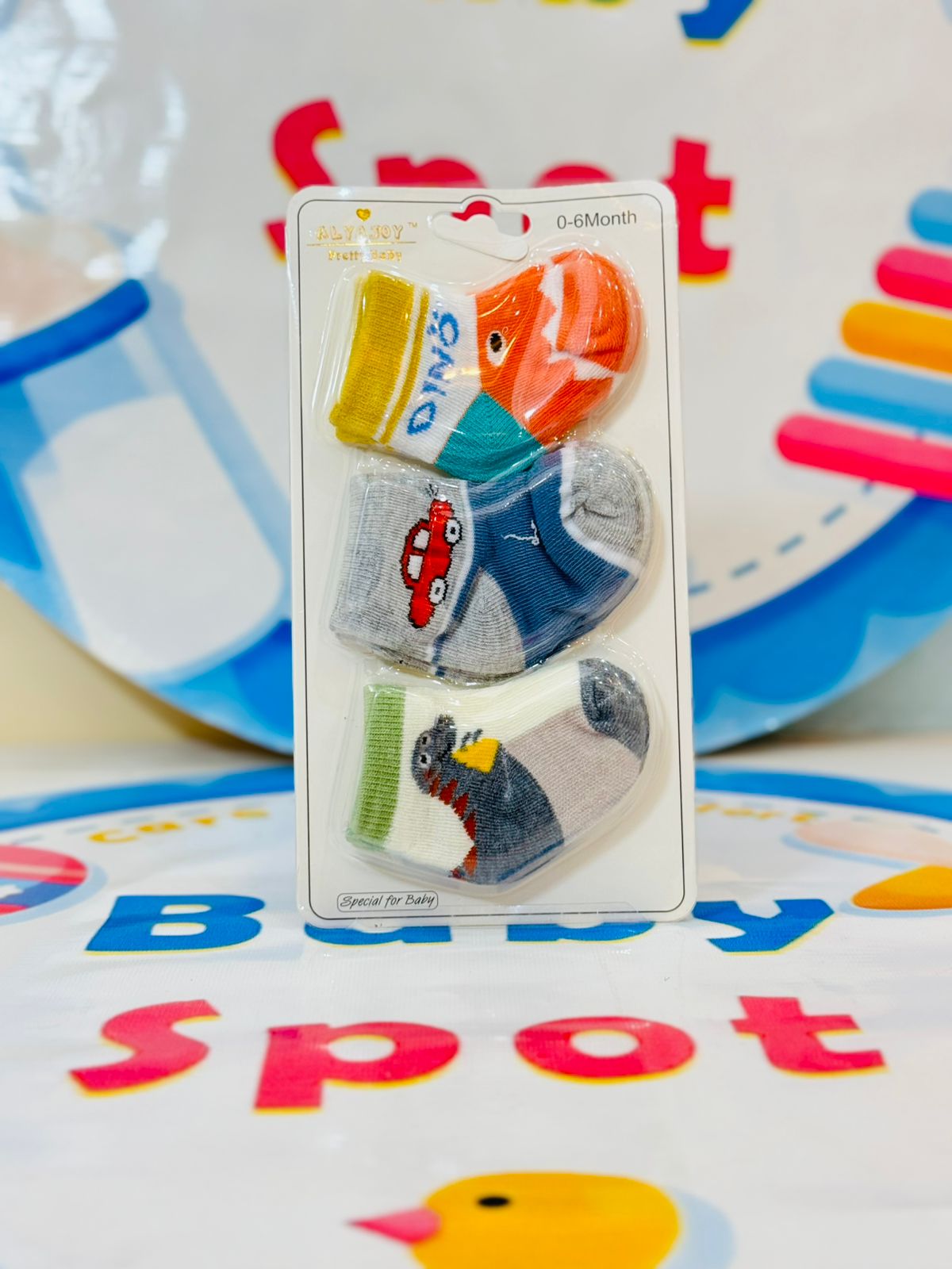 Capture your baby's cuteness with our imported quality baby socks set! Perfect for tiny feet, these socks are designed for babies aged 0-9 months. Soft, comfortable, and stylish, they come in a set of 3 vibrant colors. Keep your little one's feet warm and cozy!
𧦠Set of 3 imported quality baby socks
š¶ Fits 0-9 months
⨠Soft, comfortable, and stylish