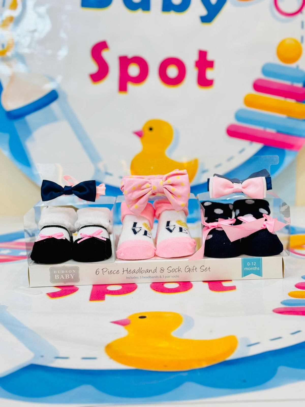 š Premium Range Baby Girls Accessories Pack š
What's Inside:
š¶ Pack of 6 Accessories ā Includes 3 cute baby booties and 3 stylish hairbands.
š Size: Perfect for 0-9 months ā Fits your little princess comfortably.
⨠Premium Quality & Elegant Designs ā Made to enhance every outfit.
š Perfect Gift Set ā Ideal for birthdays, baby showers, or daily wear.
Order Details:
š° Price: 1850 Rs.
š Delivery Time: 2-5 days.
š How to Order:
WhatsApp: 03117399001
DM us
Visit: babyspotofficial.pk