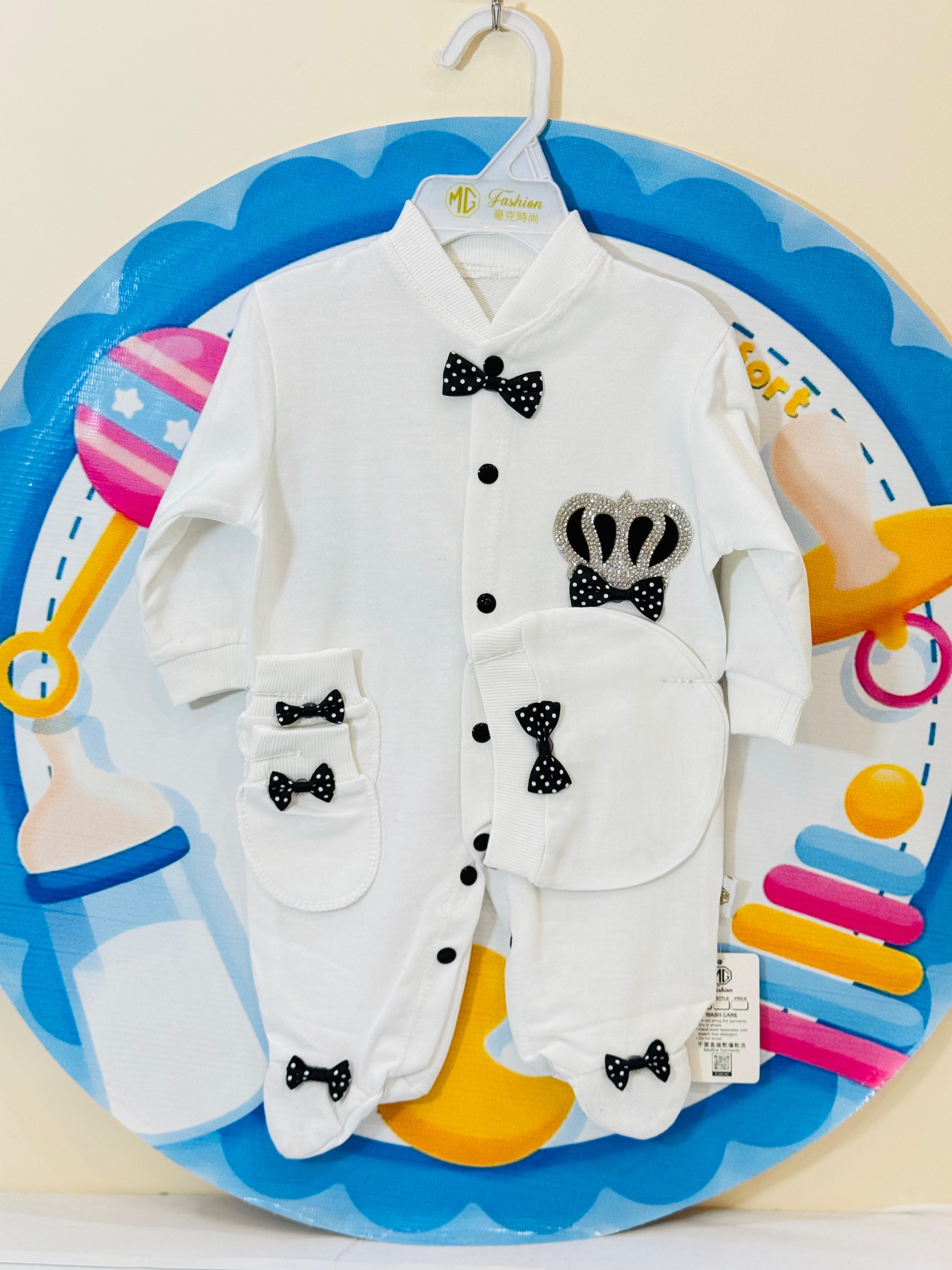 π Premium Baby Crown-Themed Romper Set
Dress your little royal in comfort & style with our luxury romper set! Made from ultra-soft, breathable fabric, perfect for newborns & infants.
β¨ Whatβs Included?
β 3-Piece Set β Romper, matching cap & mittens
β Royal Crown Design β Stylish & adorable
β Soft & Skin-Friendly β Premium quality fabric
β Available in 3 Beautiful Colors
β Perfect Gift for Baby Showers & Newborns
π Delivery: 2-5 days nationwide
π Order Now: 03117399001 | babyspotofficial.pk