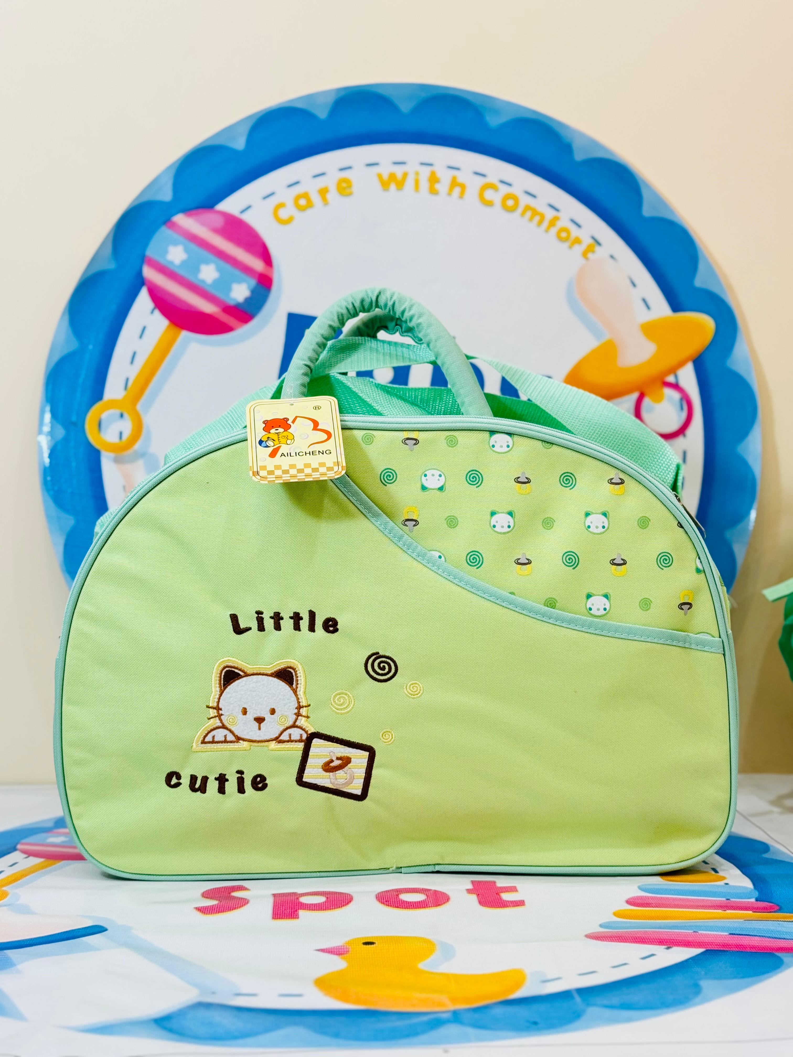 Premium D-Shape Baby Bags / Mother Bags Collection
👜 Carry all your baby essentials in style and comfort!
Product Features:
🟠 Large Capacity: Perfect for organizing baby clothes, diapers, bottles, and more.
🔥 Durable Material: High-quality fabric ensures long-lasting use.
🎒 Stylish Design: Trendy D-shape bags in beautiful colors and patterns.
✅ Easy to Carry: Lightweight with comfortable straps for moms on the go.
💼 Multi-Purpose Use: Ideal for travel, daily outings, and hospital visits.
Delive