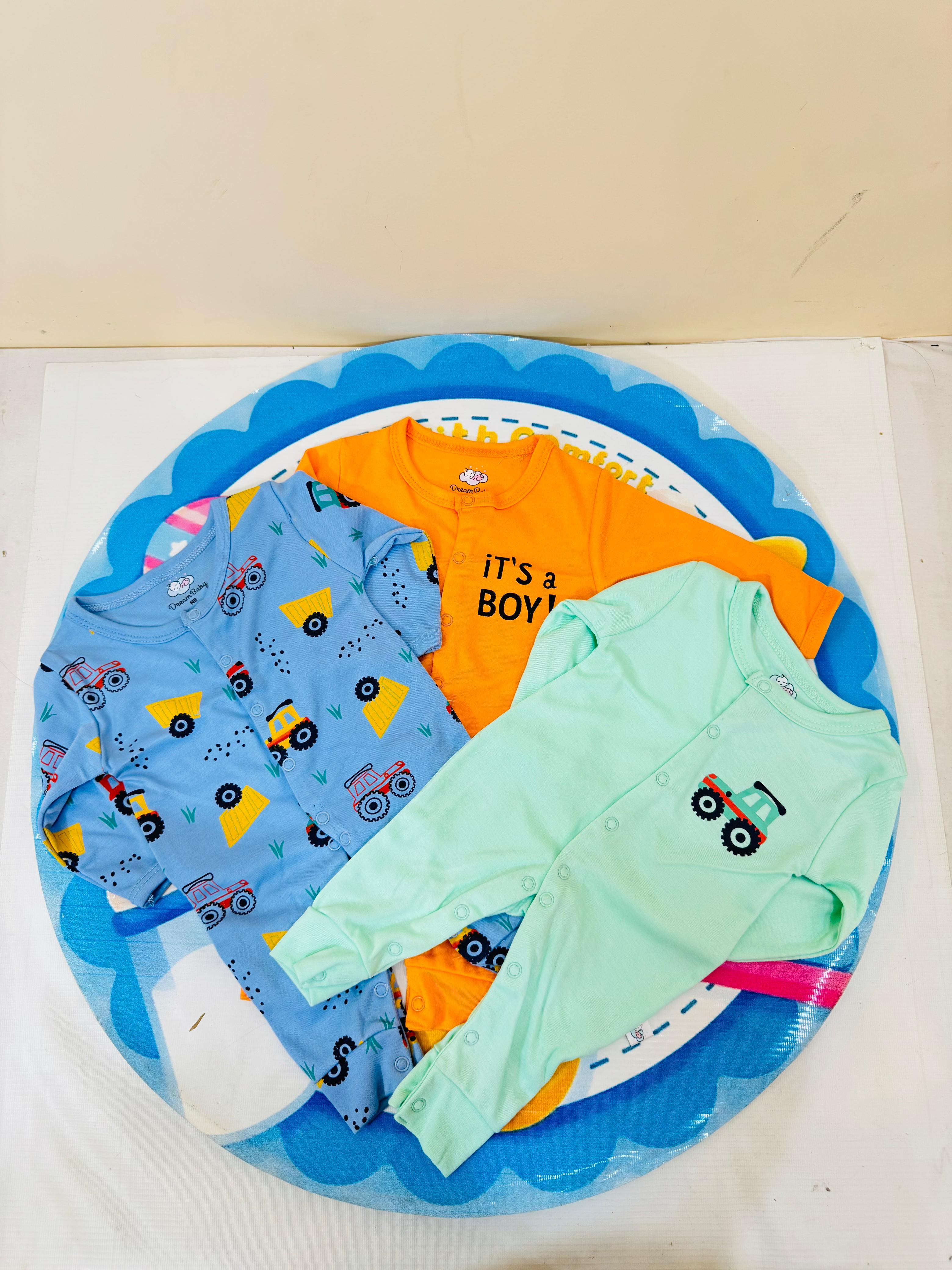 Dream Baby® Premium 3-Piece Sleepsuits / Rompers Set – 100% Cotton Comfort for Newborns
Wrap your newborn in pure softness with the Dream Baby® premium 3-piece romper set, specially designed to keep your little one cozy, comfortable, and stylish from day one. Made with 100% breathable cotton, these baby sleepsuits are gentle on sensitive skin and perfect for both day and night.
Why parents in Pakistan love it:
Trusted Brand: Dream Baby® is known for premium-quality babywear globally
Set of 3 Rompers: A