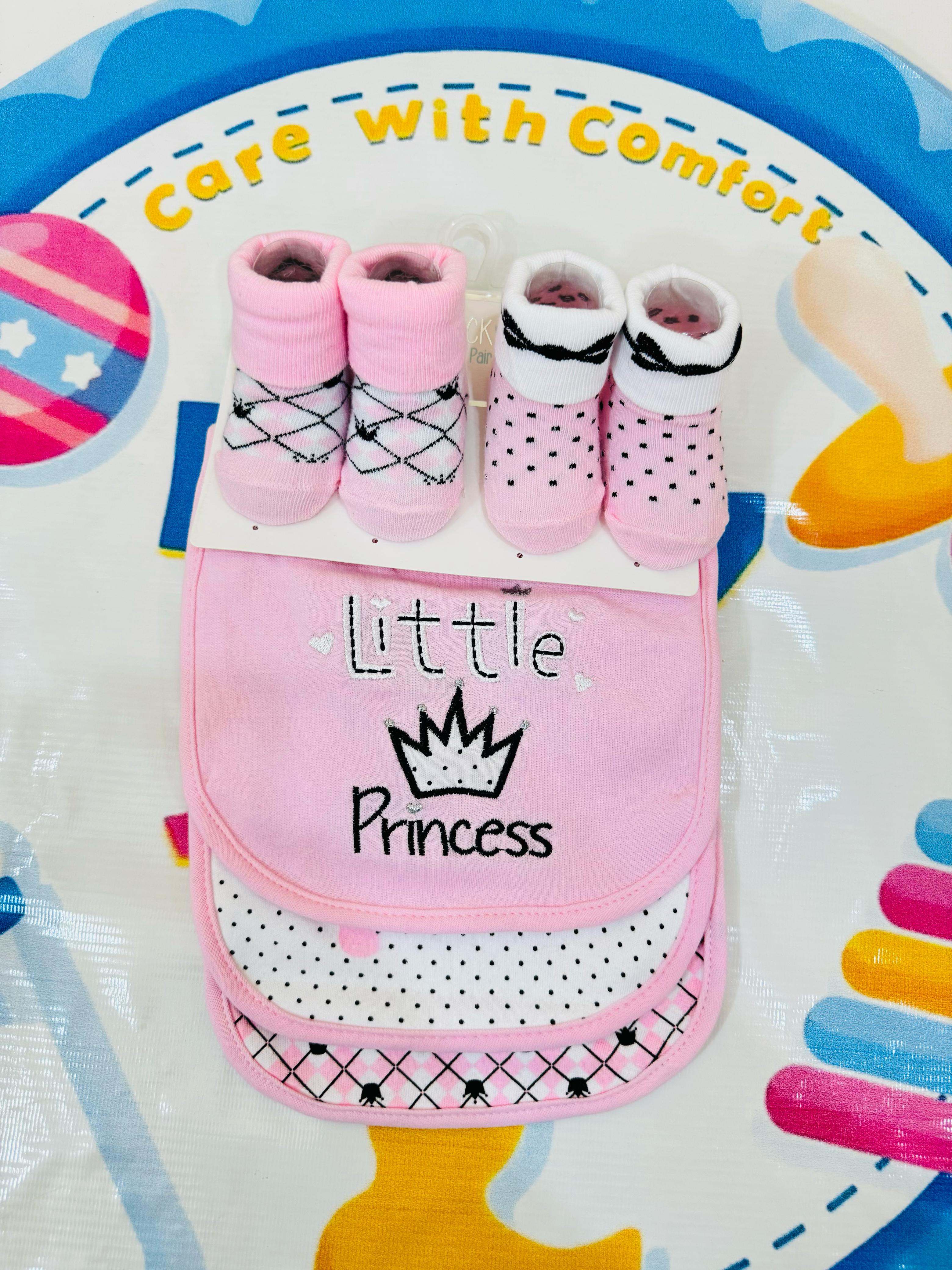 Hudson Branded Premium Range Baby Pack of 3 Bibs + 2 Socks Booties Pack
πΌ Complete Baby Care Set: Includes 3 premium-quality bibs and 2 soft socks booties, perfect for your little oneβs daily essentials.
π¨ Adorable Designs: Features stylish patterns and vibrant colors that complement your babyβs outfits.
π Comfortable & Gentle Fabric: Made with soft, skin-friendly material to keep your baby comfortable all day.
πΆ Practical & Durable: Easy to clean and designed for long-lasting use, ideal for both fe