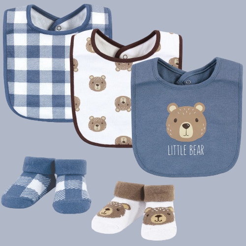Hudson Branded Premium Range Baby Pack of 3 Bibs + 2 Socks Booties Pack
🍼 Complete Baby Care Set: Includes 3 premium-quality bibs and 2 soft socks booties, perfect for your little one’s daily essentials.
🎨 Adorable Designs: Features stylish patterns and vibrant colors that complement your baby’s outfits.
🌟 Comfortable & Gentle Fabric: Made with soft, skin-friendly material to keep your baby comfortable all day.
👶 Practical & Durable: Easy to clean and designed for long-lasting use, ideal for both fe