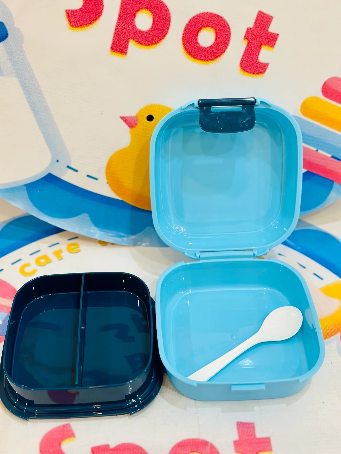 🍱 Kids Lunch Box – Fresh, Fun & Perfect for School! 🌟
Make lunchtime exciting with our Kids Lunch Box, designed for fresh, spill-free, and hassle-free meals on the go! Crafted for little hands, this lightweight and durable lunch box keeps food fresh and water cool for hours.
🔹 Why It's Perfect for Your Child?
✨ Fun & Vibrant Designs – Eye-catching colors and prints kids will love! 🌈
💦 Leak-Proof & Durable – No spills, just fresh