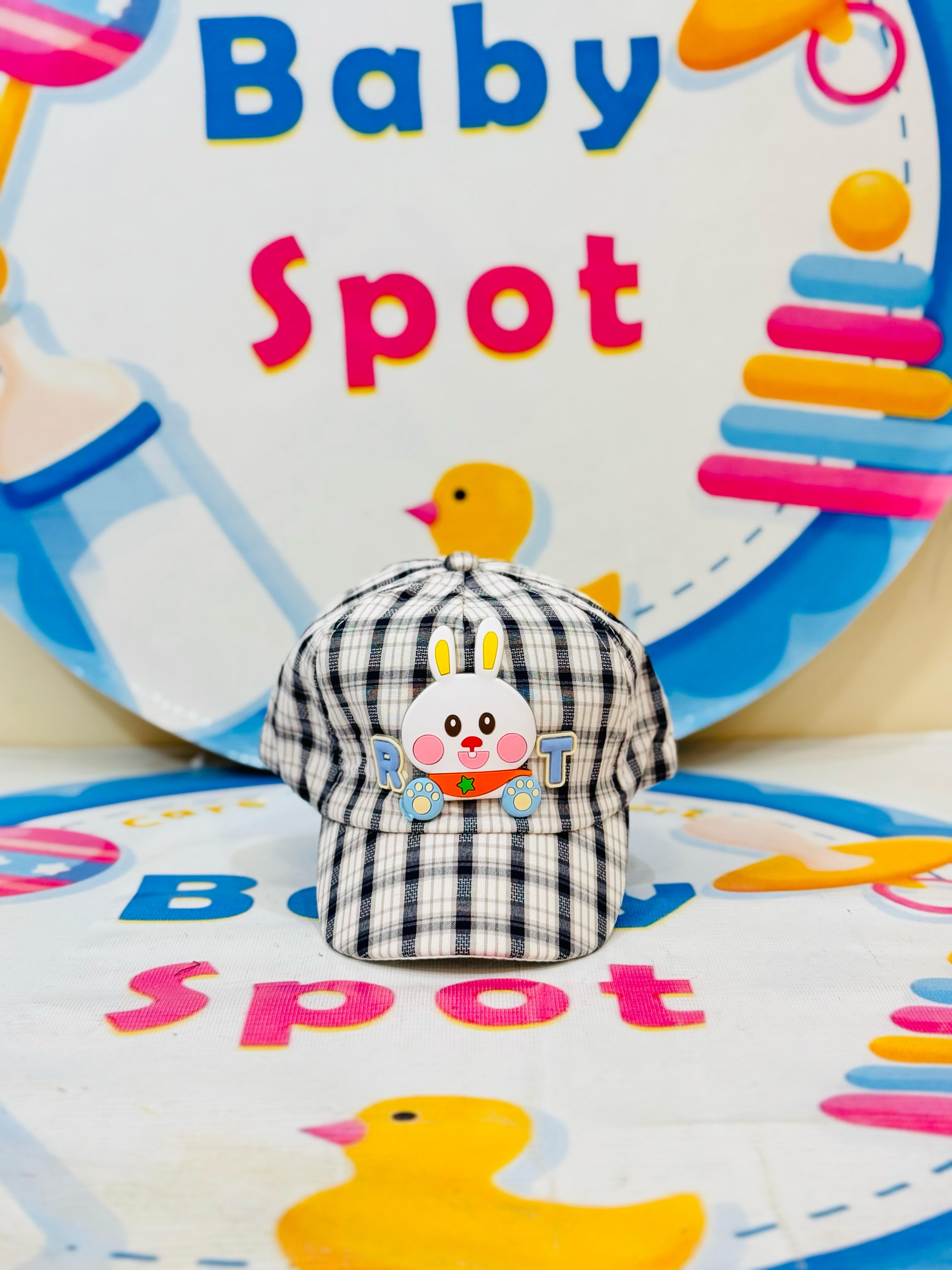 👶 Adorable Baby P-Cap Style Cotton Caps – Summer Must-Have! ☀️
Keep your little one cool, comfy, and oh-so-stylish with our Baby P-Cap Style Cotton Caps! Perfect for sunny days, outdoor adventures, or just a cute everyday look.
Why Choose Our Baby P-Caps?
🔸 Stylish & Practical – Combines fashion with functionality, keeping your baby looking adorable while providing essential sun protection.
🔸 Soft Cotton Comfort – Crafted from breathable, lightweight cotton that’s gentle on delicate baby skin.
🔸 Vibr