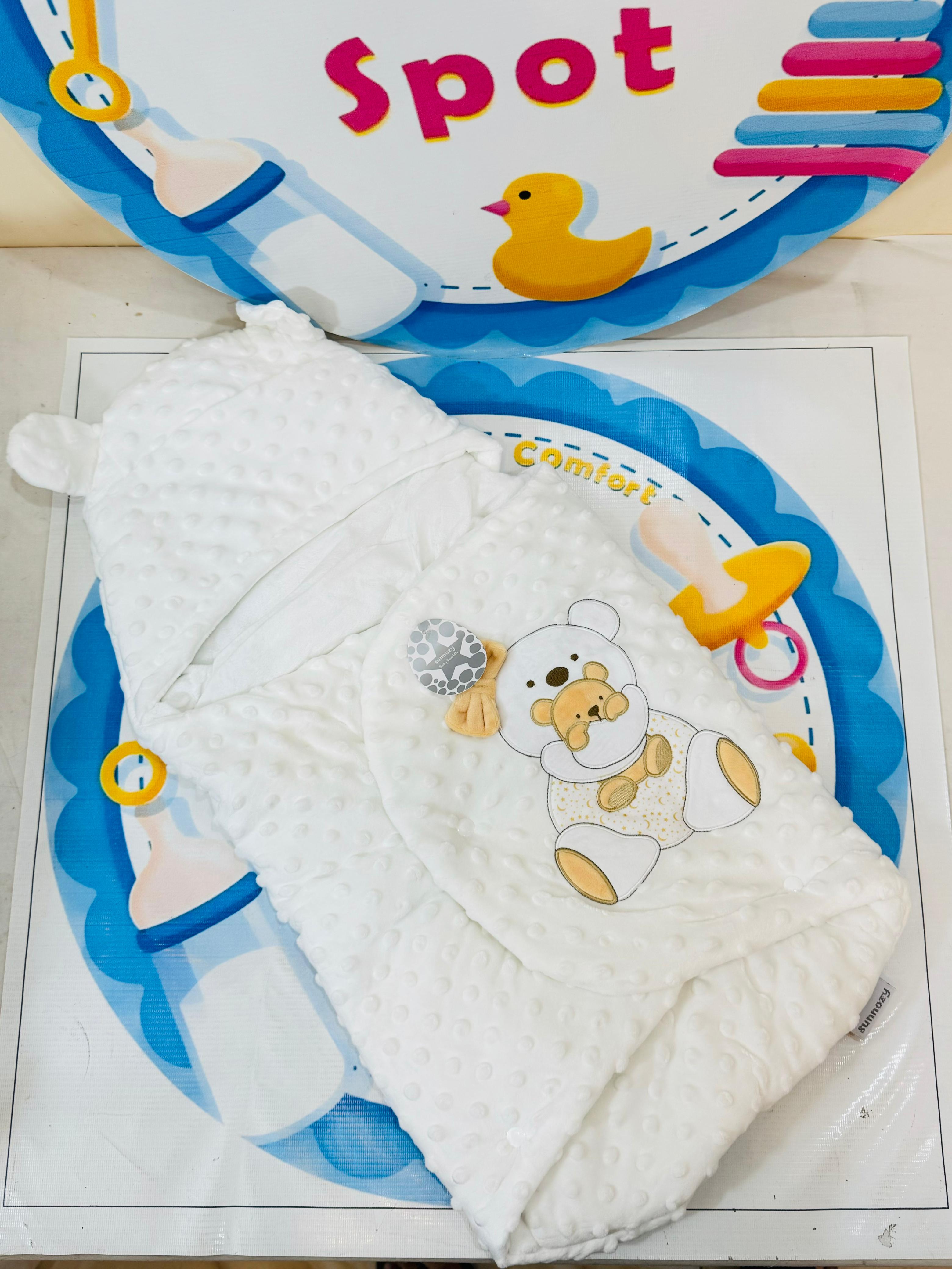 Premium Branded Baby Sleeping Bag/Carry Nest Collection
Product Features:
๐ Luxurious Comfort: Premium range baby sleeping bags/carry nests for a cozy and secure experience.
๐จ Beautiful Color Options: Available in elegant pink, blue, and white to match your babyโs style.
๐งต Soft & Durable Material: Made with high-quality fabric that ensures warmth and long-lasting use.
๐๏ธ Perfect for Swaddling: Keeps your baby snug and comfortable during naps or outings.
๐ Ideal Gift: A thoughtful present for newb