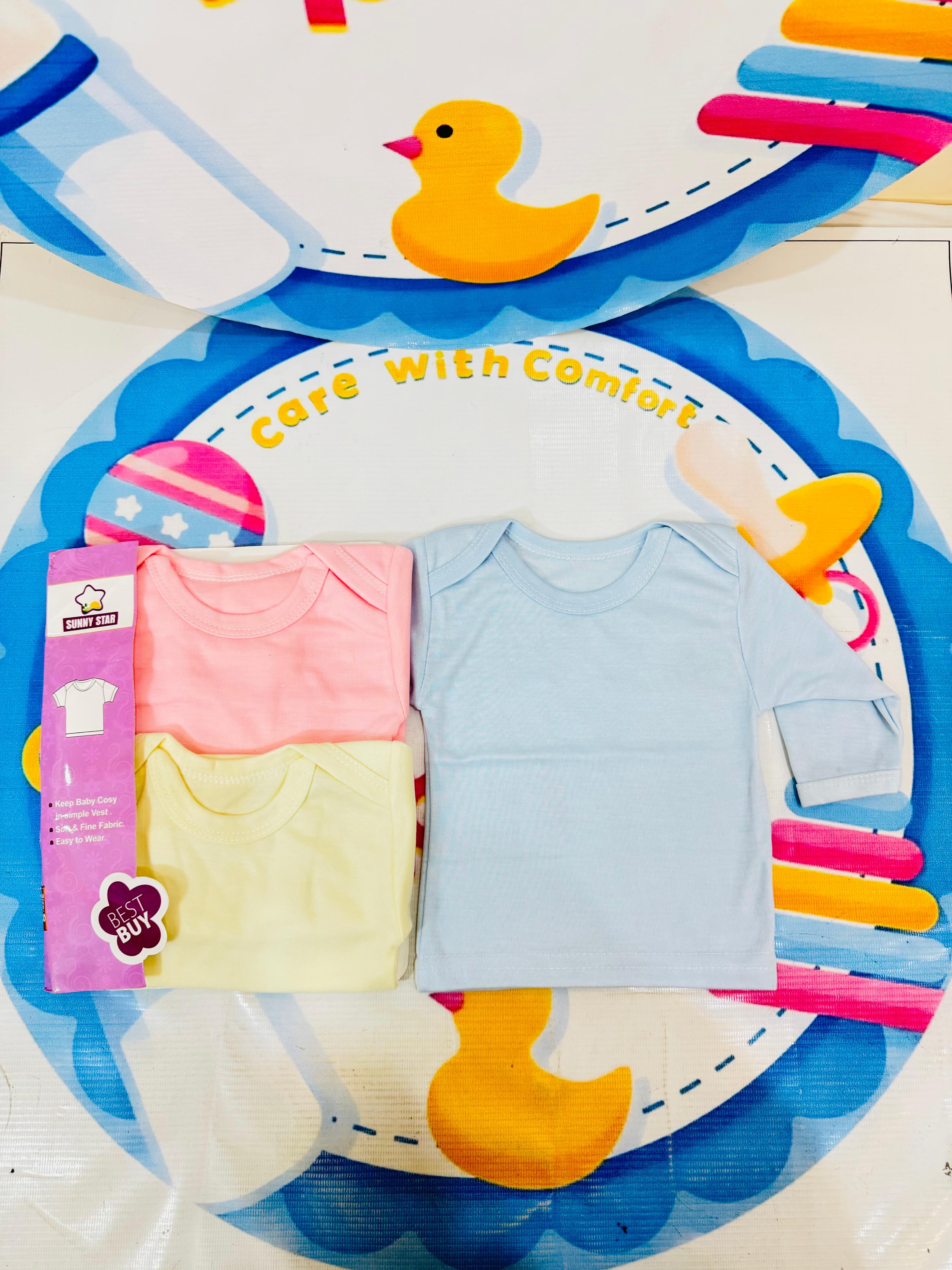 Branded Premium Baby Inner Vests – Full Sleeve (Pack of 3) | BabySpot Pakistan
Give your little one the ultimate comfort with our Branded Premium Baby Inner Vests – a must-have for newborns and infants. These full-sleeve, ultra-soft vests are crafted for maximum comfort, warmth, and breathability, making them perfect for daily wear, layering, and sleepwear.
👶 Product Features & Benefits:
✔ Premium Cotton Fabric – Super soft, breathable, and hypoallergenic, ensuring zero irritation on delicate baby skin