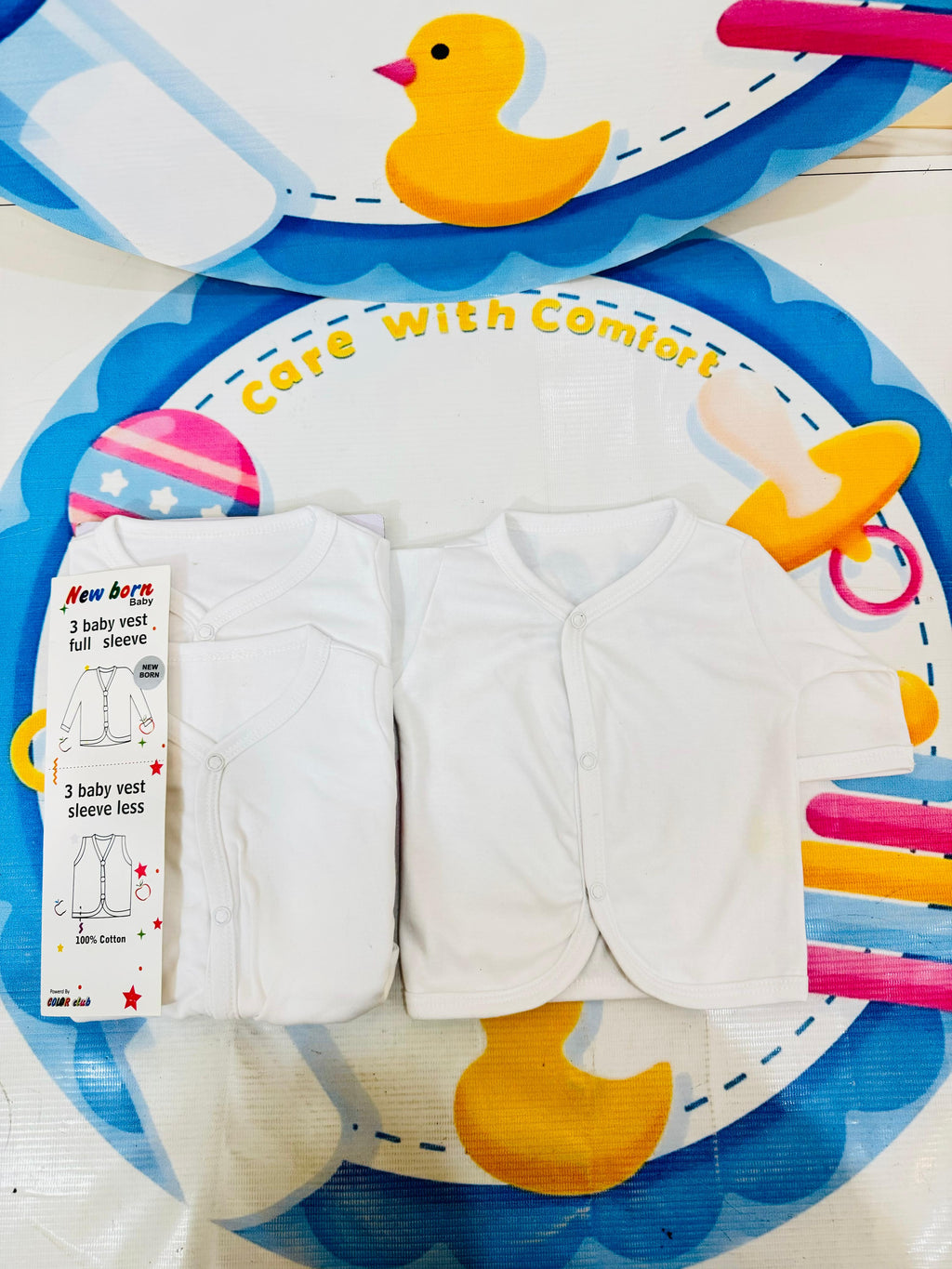 🍼 Premium Baby Inner Vests & Pajamas – Set of 3
Product Overview:
Our branded premium baby innerwear collection includes a set of 3 full-sleeve front-open vests and matching pajamas, crafted for ultimate comfort and warmth. Made from high-quality, baby-friendly cotton blend, this set is perfect for newborns and infants in all seasons.
Key Entities & Features:
✔️ Category: Baby Clothing → Innerwear → Vests & Pajamas
✔️ Material: Soft cotton blend (breathable & gentle on baby’s skin)
✔️ Design: Full slee