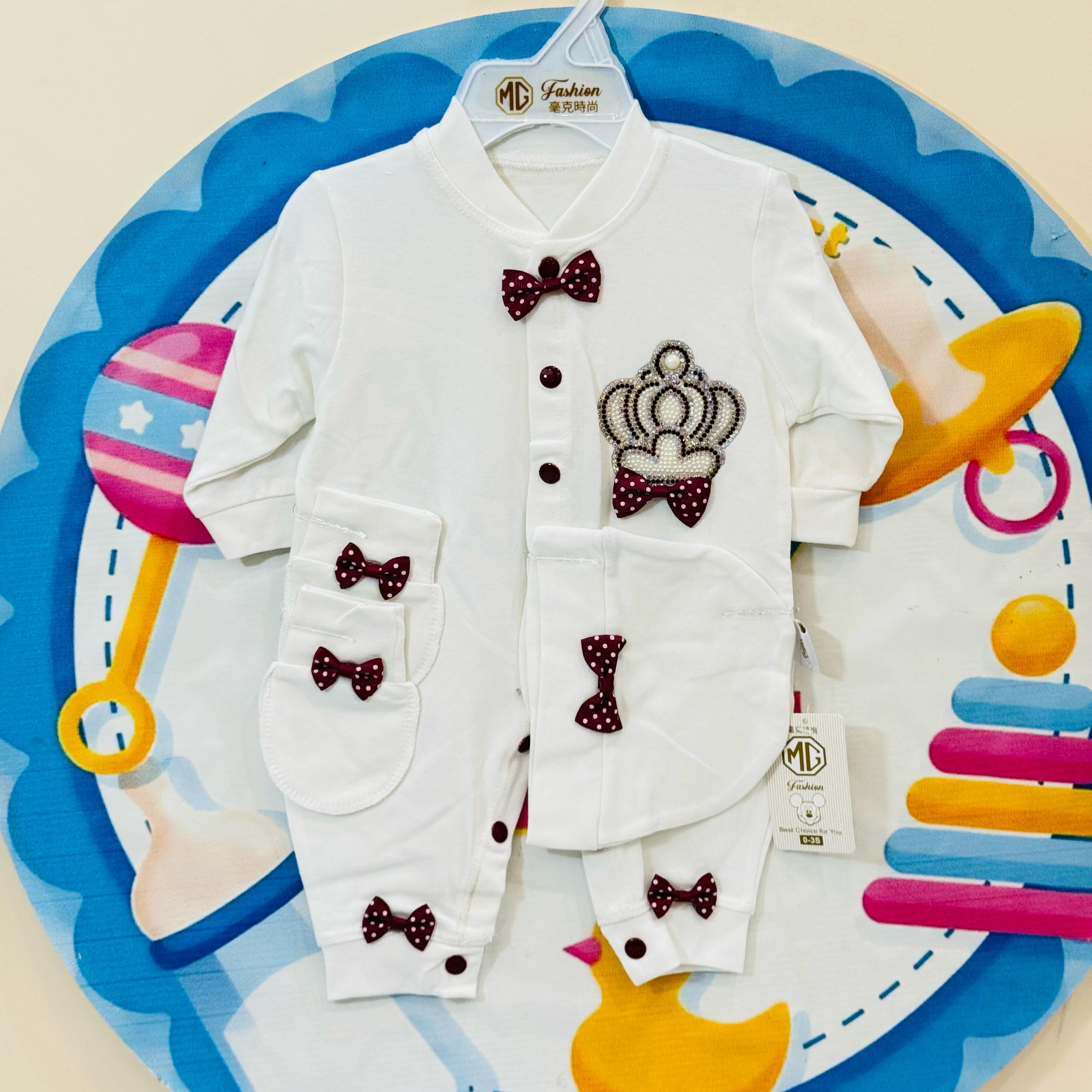 Imported Baby Rompers Collection – Premium Quality
Your baby’s comfort meets adorable sailor-style fashion!

• Sizes: 0-3 & 3-6 months
• Price: Rs. 1350 only
• Designs: Cute anchor prints with buttoned suspenders
• Fabric: Soft, breathable imported material – ideal for summer

These premium baby rompers are perfect for everyday wear or special outings. The overall style with collared shirt gives a charming look while ensuring maximum comfort for your newborn.

Order now from Pakistan’s favorite baby online 