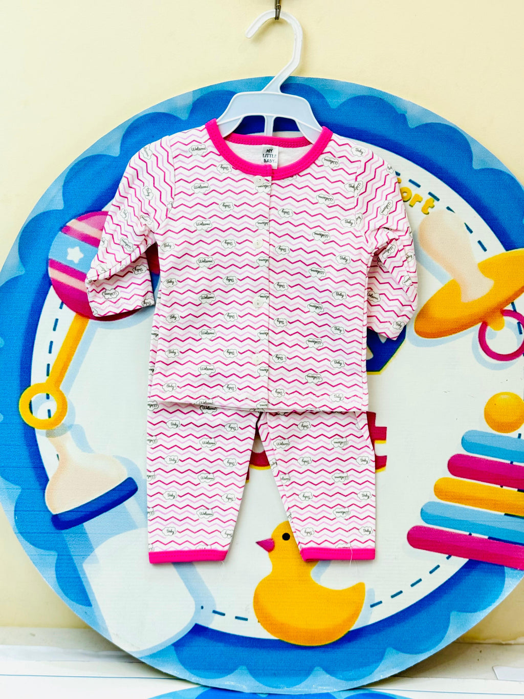  

Juniors® Baby Premium Cotton Pajama Suits – Soft, Safe & Stylish Sleepwear for Your Little One

Give your baby the comfort of trusted Thai quality with the Juniors® premium pajama suits collection – now available in Pakistan! Made from 100% soft cotton, these adorable pajama suits are ideal for newborns and infants, providing cozy nights and breathable comfort during the day.

🍼 Product Highlights:

✅ Original Juniors® Brand – Made in Thailand

✅ 100% Cotton Fabric – Breathable, ultra-soft & skin-friend