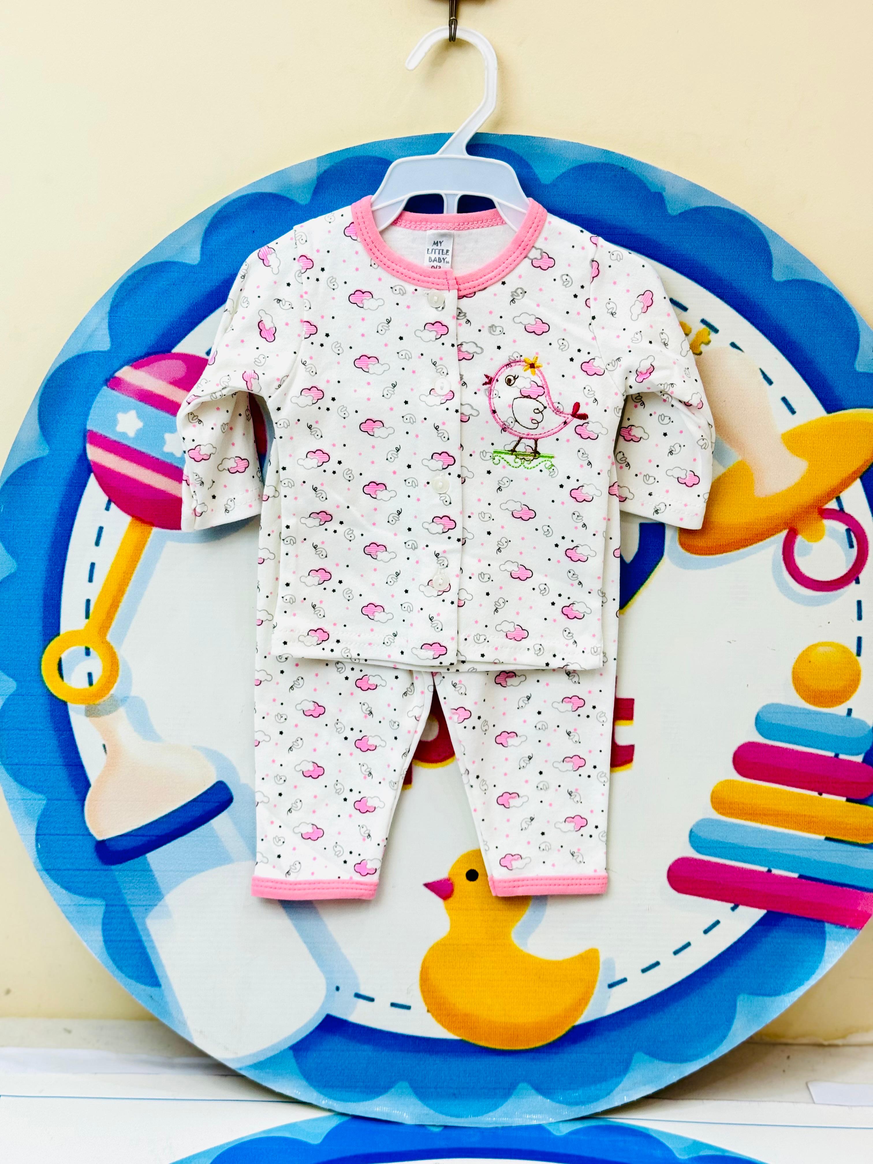  

Juniors® Baby Premium Cotton Pajama Suits – Soft, Safe & Stylish Sleepwear for Your Little One

Give your baby the comfort of trusted Thai quality with the Juniors® premium pajama suits collection – now available in Pakistan! Made from 100% soft cotton, these adorable pajama suits are ideal for newborns and infants, providing cozy nights and breathable comfort during the day.

🍼 Product Highlights:

✅ Original Juniors® Brand – Made in Thailand

✅ 100% Cotton Fabric – Breathable, ultra-soft & skin-friend