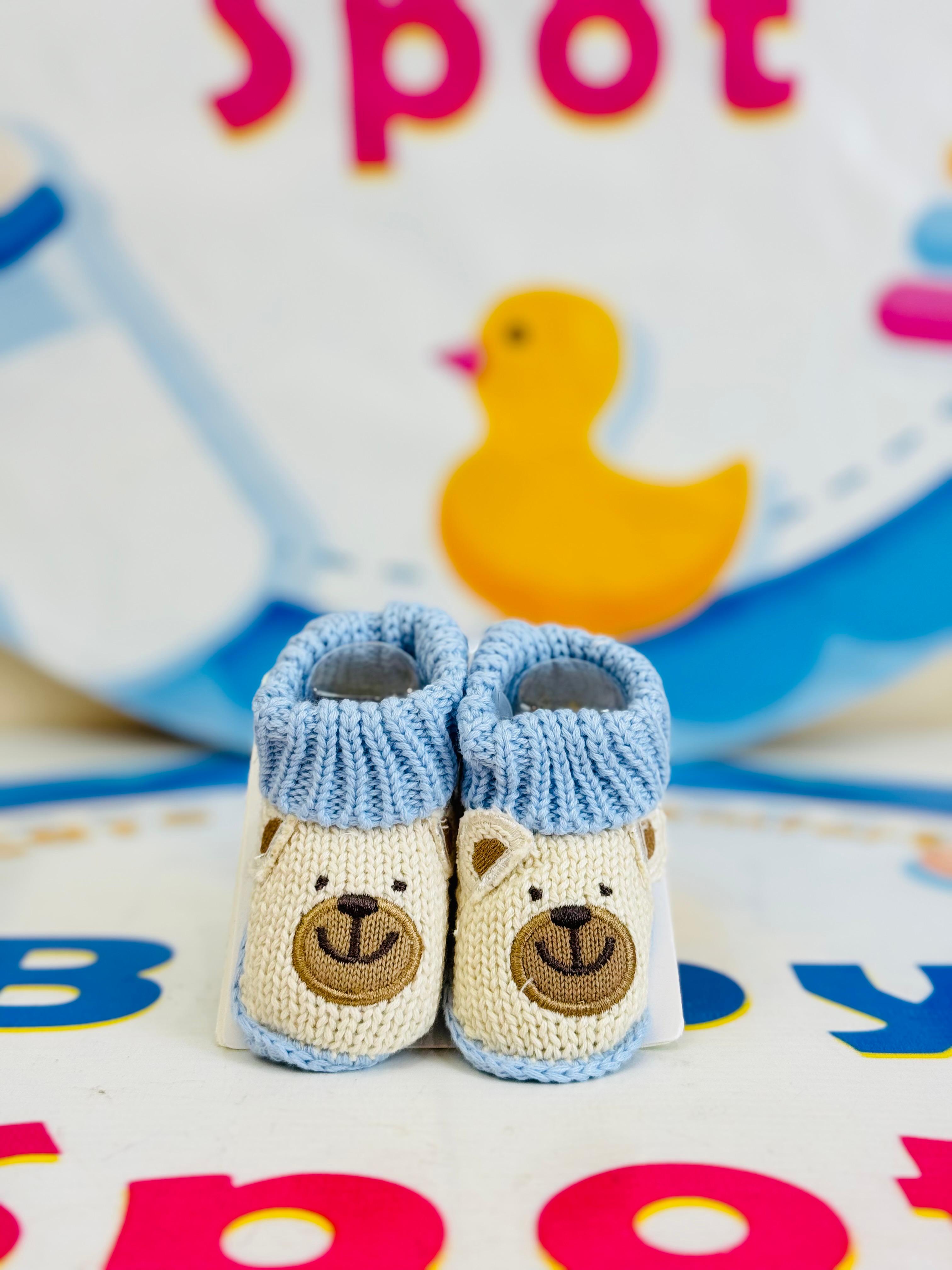🧸 Imported Baby Woolen Booties Collection 🍼✨

Keep your little one’s tiny feet warm, cozy & stylish this winter! ❄️💖 Made from pure wool, these adorable newborn baby booties are designed with cute teddy bear details – making them the perfect blend of comfort & cuteness. 🐻

⭐ Why Moms Love Them:

👶 Imported Baby Woolen Booties – soft, cozy & skin-friendly

🧸 Adorable Teddy Bear Design – perfect for newborn baby outfits

❄️ Winter Essential – keeps your baby’s feet warm & protected

📏 Size: 0–9 Months 