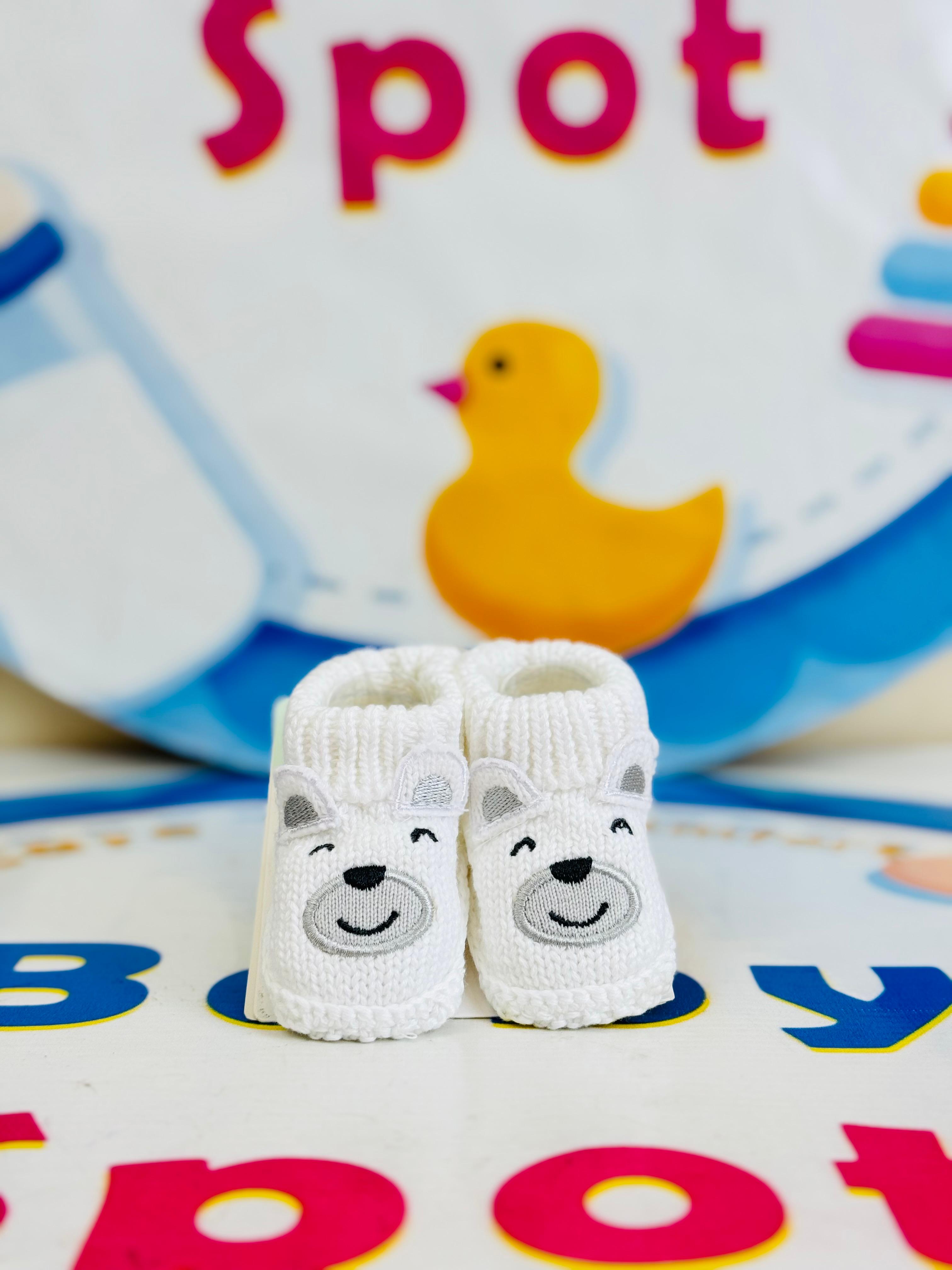 🧸 Imported Baby Woolen Booties Collection 🍼✨

Keep your little one’s tiny feet warm, cozy & stylish this winter! ❄️💖 Made from pure wool, these adorable newborn baby booties are designed with cute teddy bear details – making them the perfect blend of comfort & cuteness. 🐻

⭐ Why Moms Love Them:

👶 Imported Baby Woolen Booties – soft, cozy & skin-friendly

🧸 Adorable Teddy Bear Design – perfect for newborn baby outfits

❄️ Winter Essential – keeps your baby’s feet warm & protected

📏 Size: 0–9 Months 
