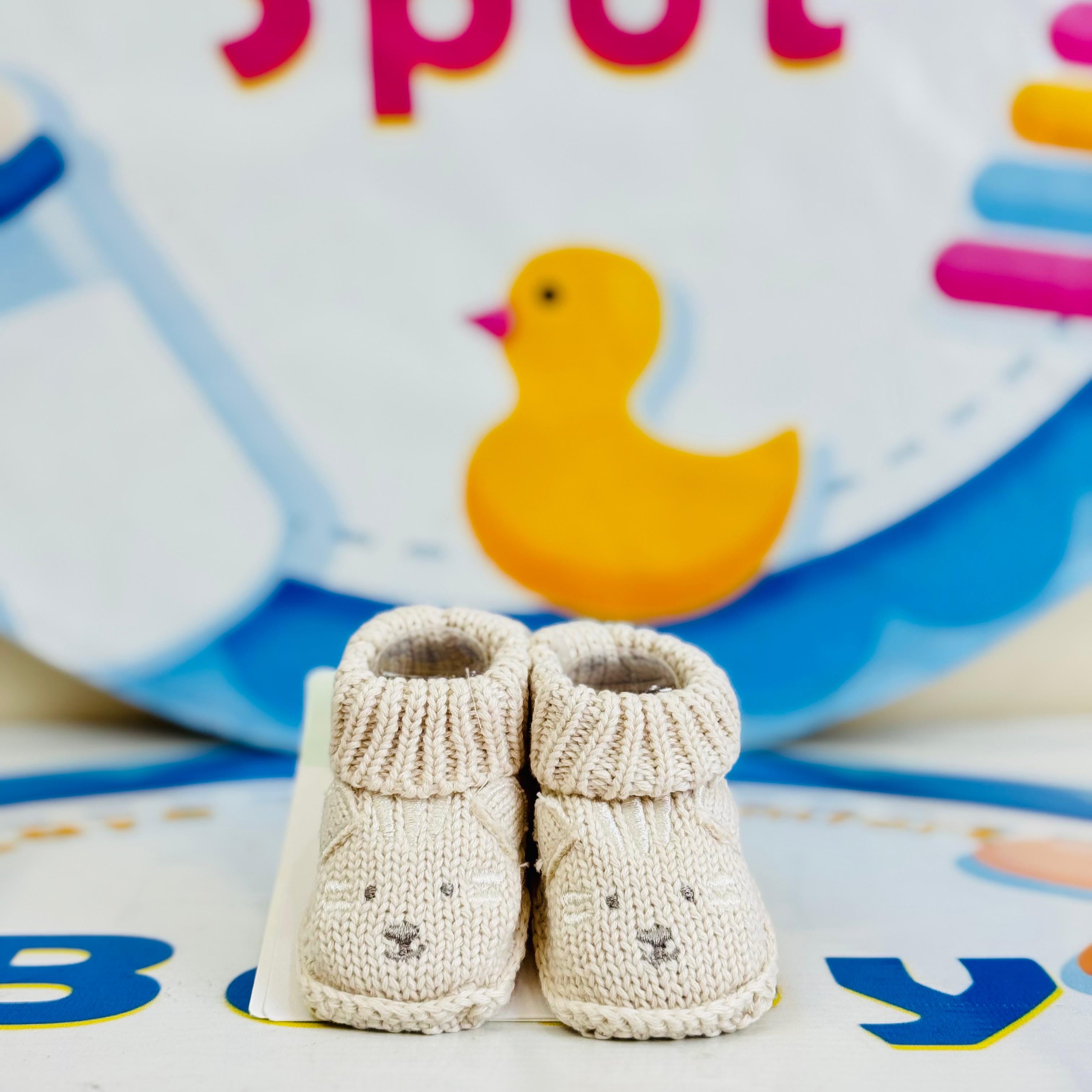 🧸 Imported Baby Woolen Booties Collection 🍼✨

Keep your little one’s tiny feet warm, cozy & stylish this winter! ❄️💖 Made from pure wool, these adorable newborn baby booties are designed with cute teddy bear details – making them the perfect blend of comfort & cuteness. 🐻

⭐ Why Moms Love Them:

👶 Imported Baby Woolen Booties – soft, cozy & skin-friendly

🧸 Adorable Teddy Bear Design – perfect for newborn baby outfits

❄️ Winter Essential – keeps your baby’s feet warm & protected

📏 Size: 0–9 Months 