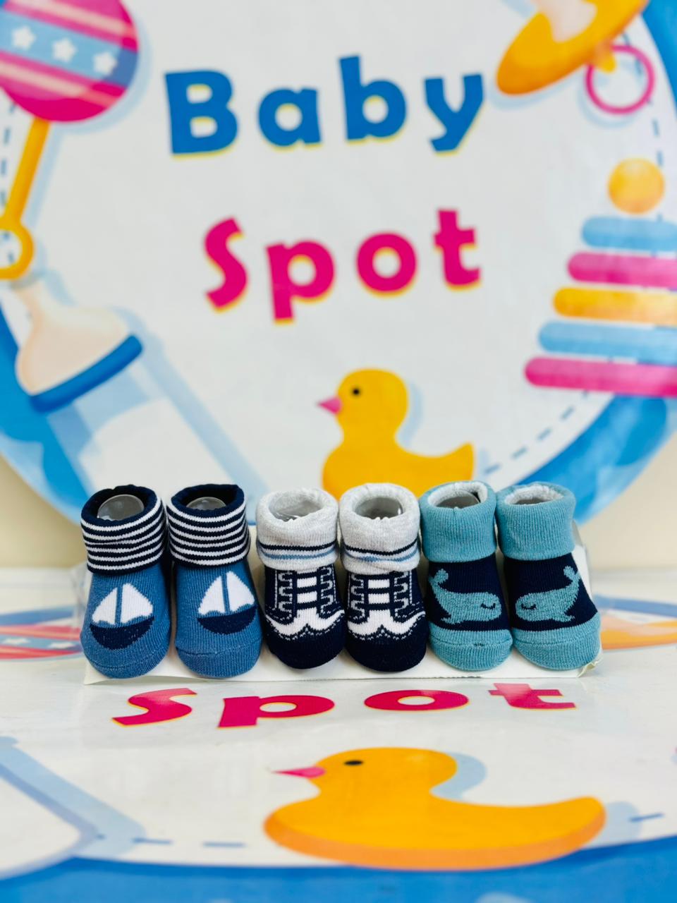 Hudson Baby® Premium Pack of 3 Socks Booties