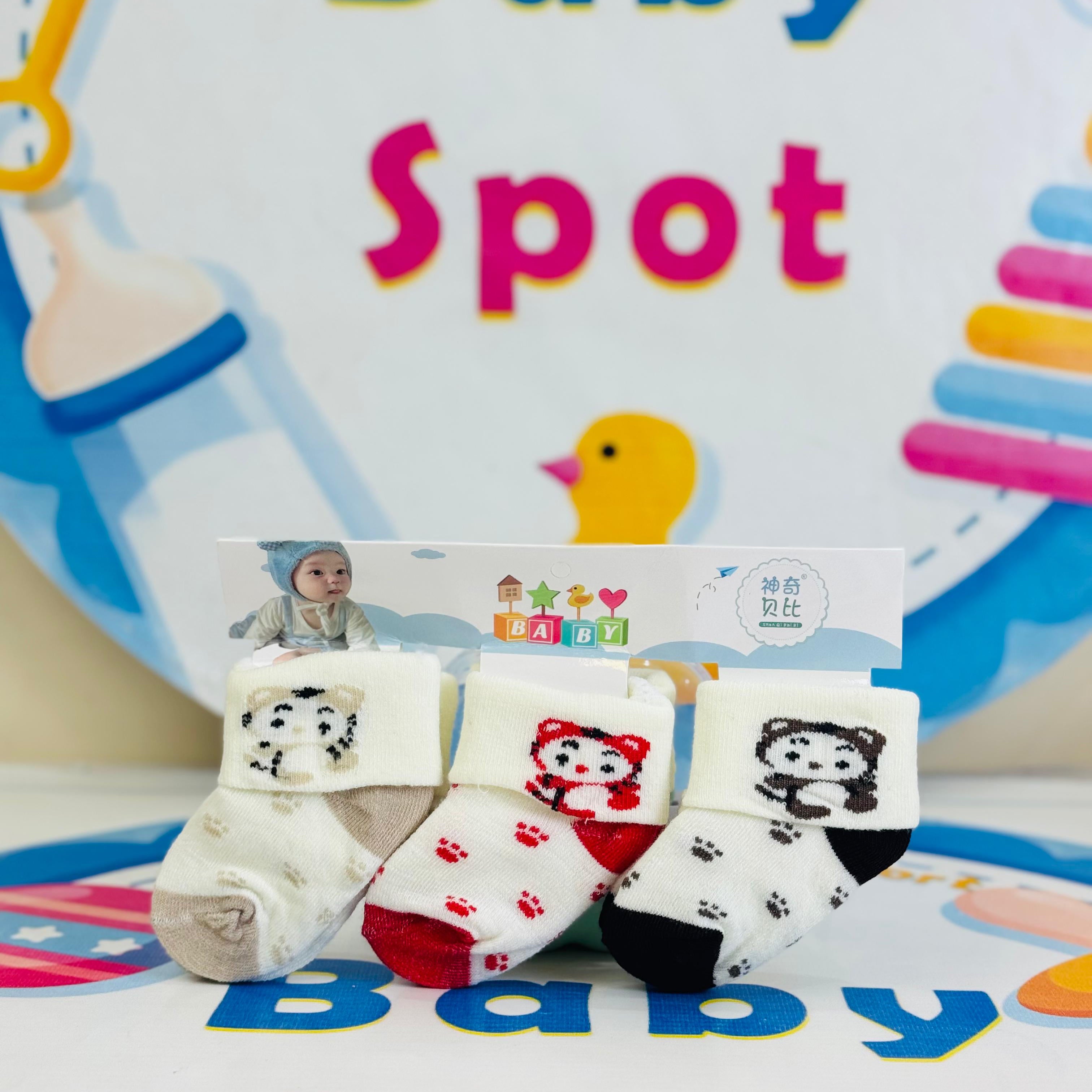 Hudson Baby –Set of 3 Socks for Newborns