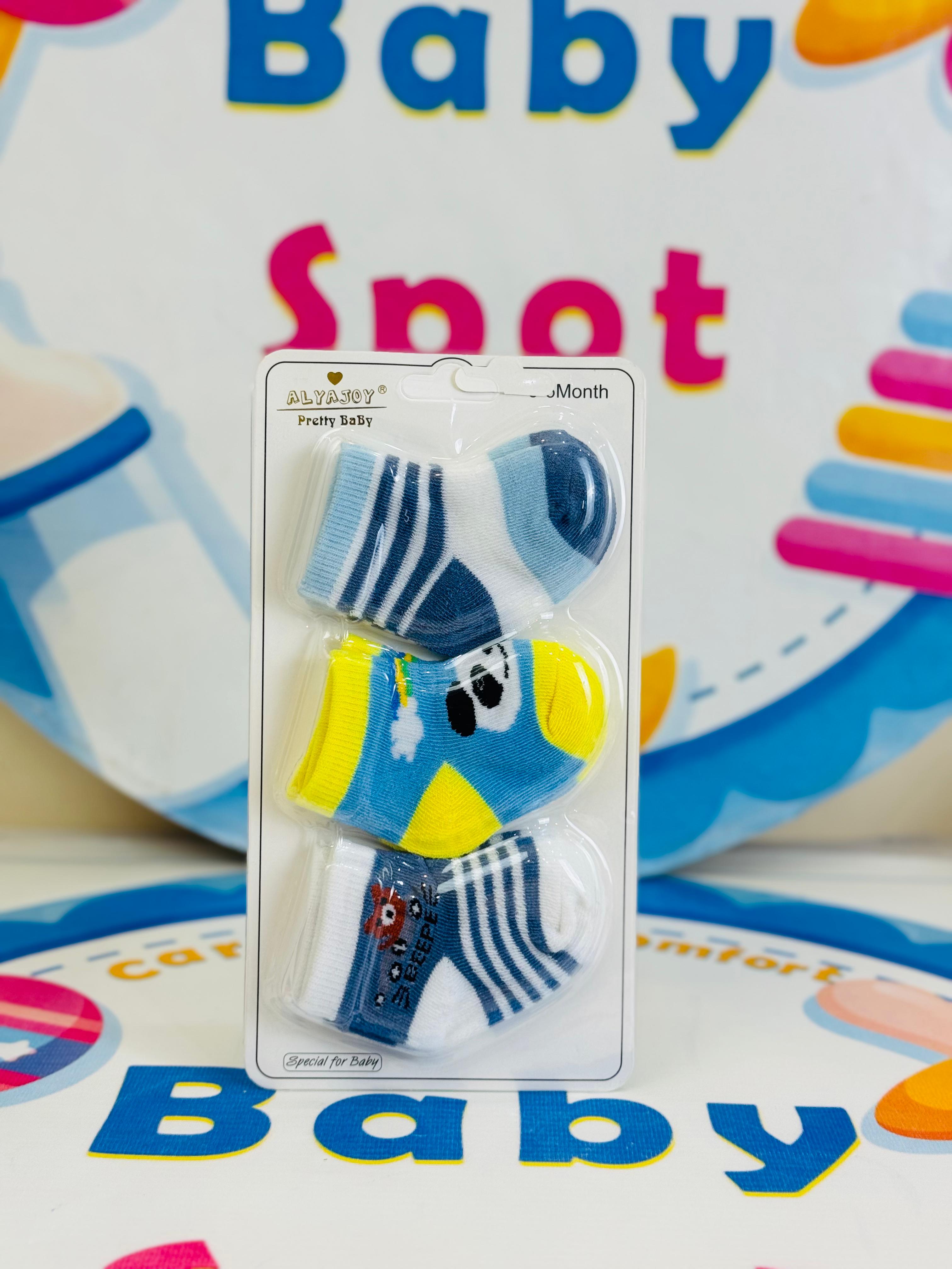 Hudson Baby –Set of 3 Socks for Newborns