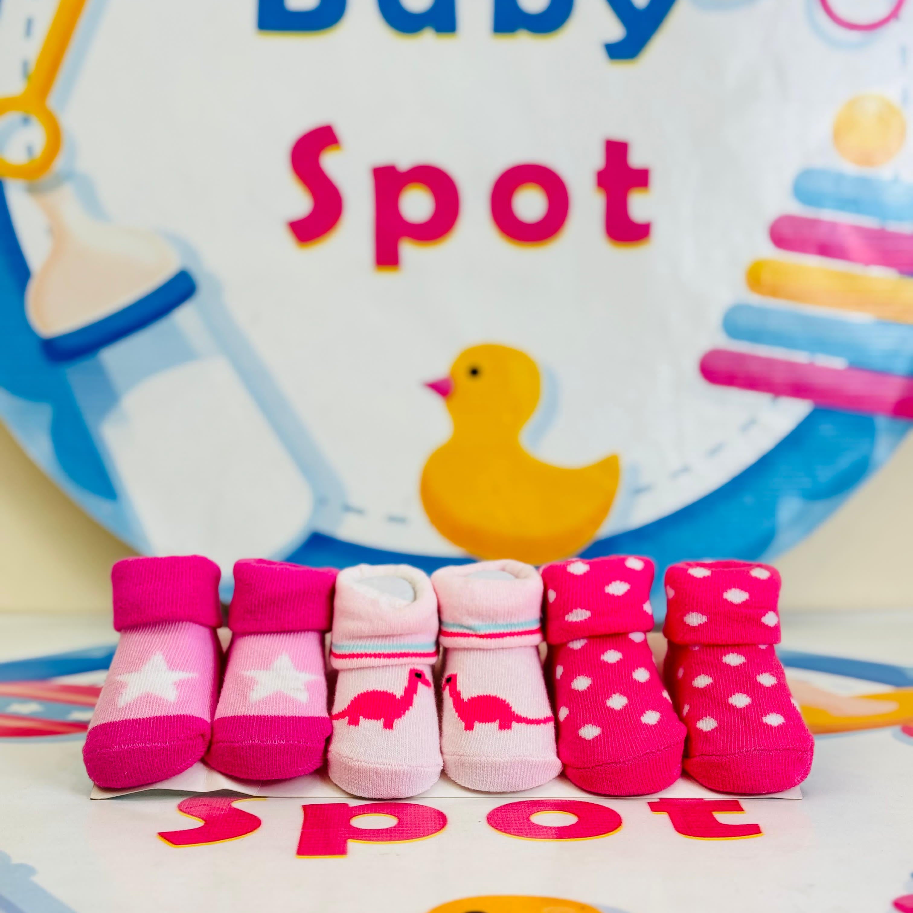 Hudson Baby® Premium Pack of 3 Socks Booties