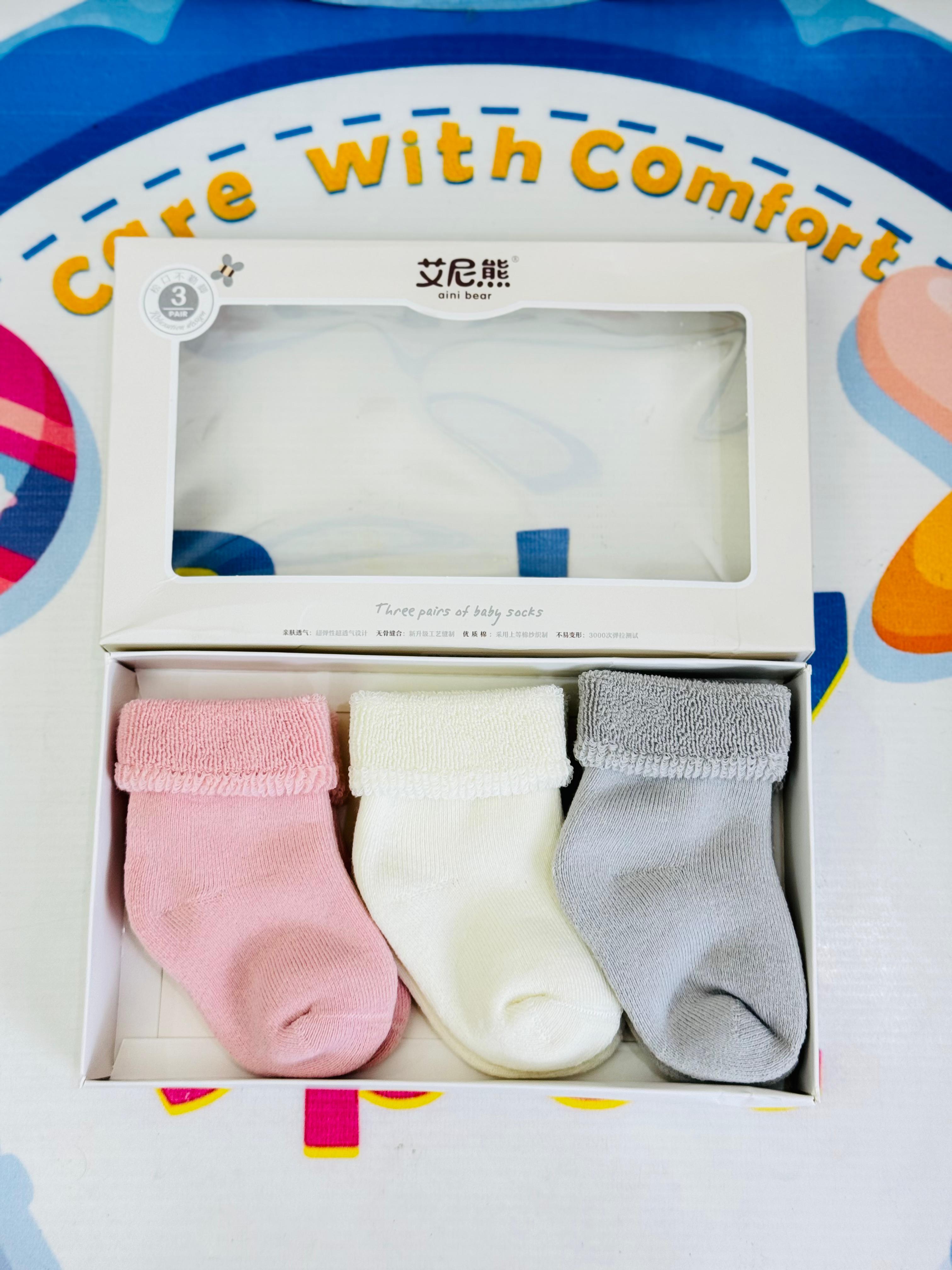 Imported 3-in-1 Socks Pack(0-12 months)