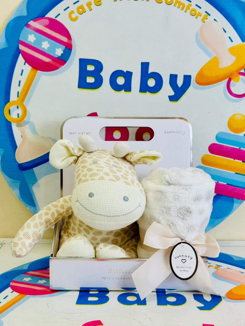 Sunnozy baby blanket with Toy Y2