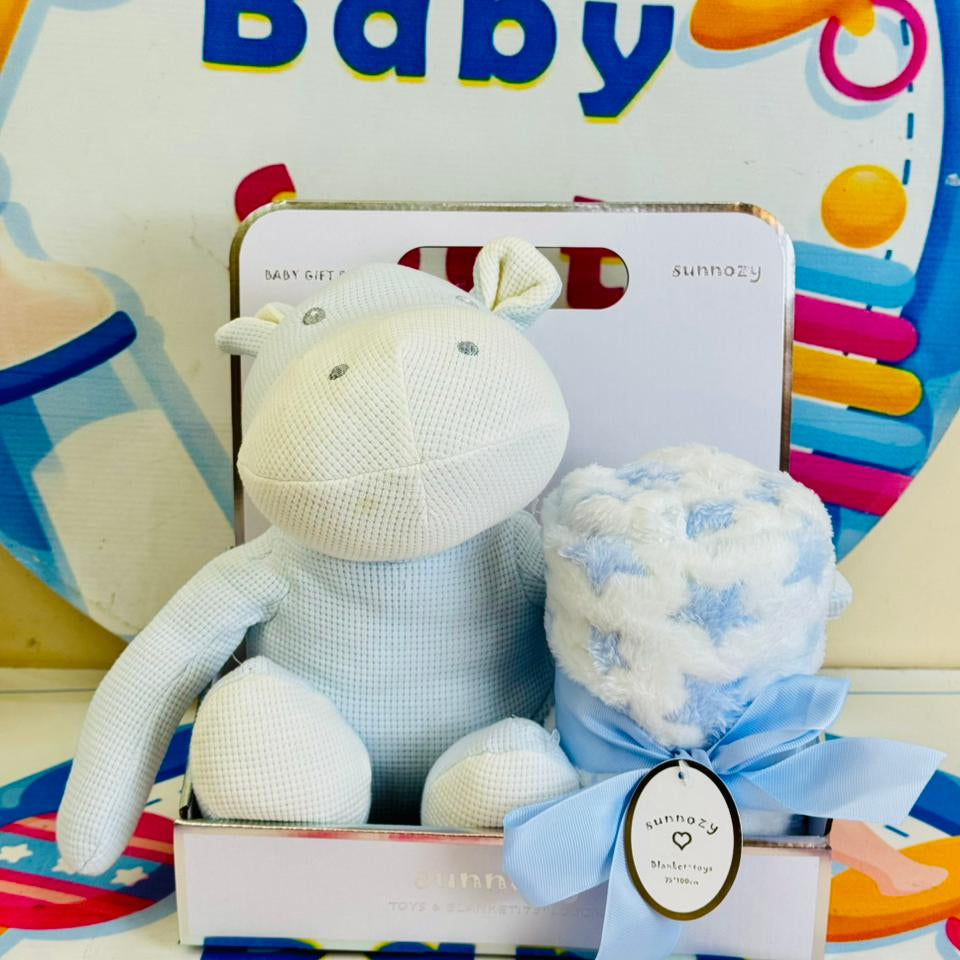 Sunnozy baby blanket with Toy B3