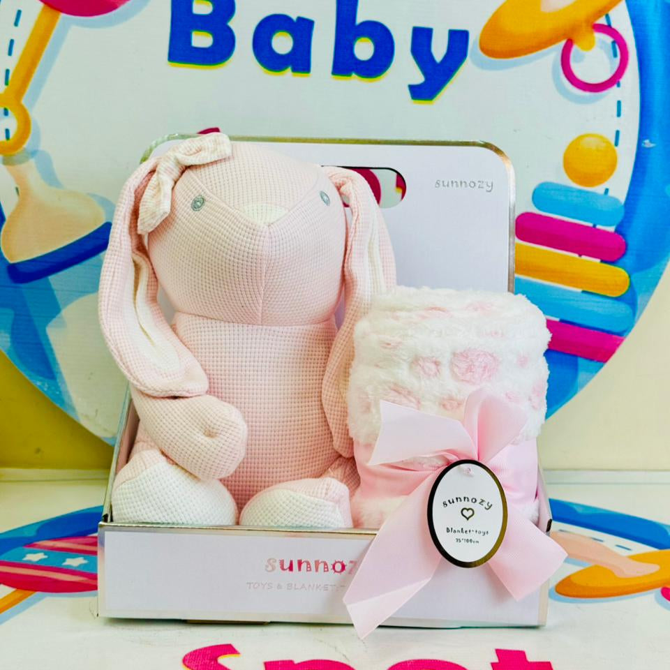 Sunnozy baby blanket with Toy pink