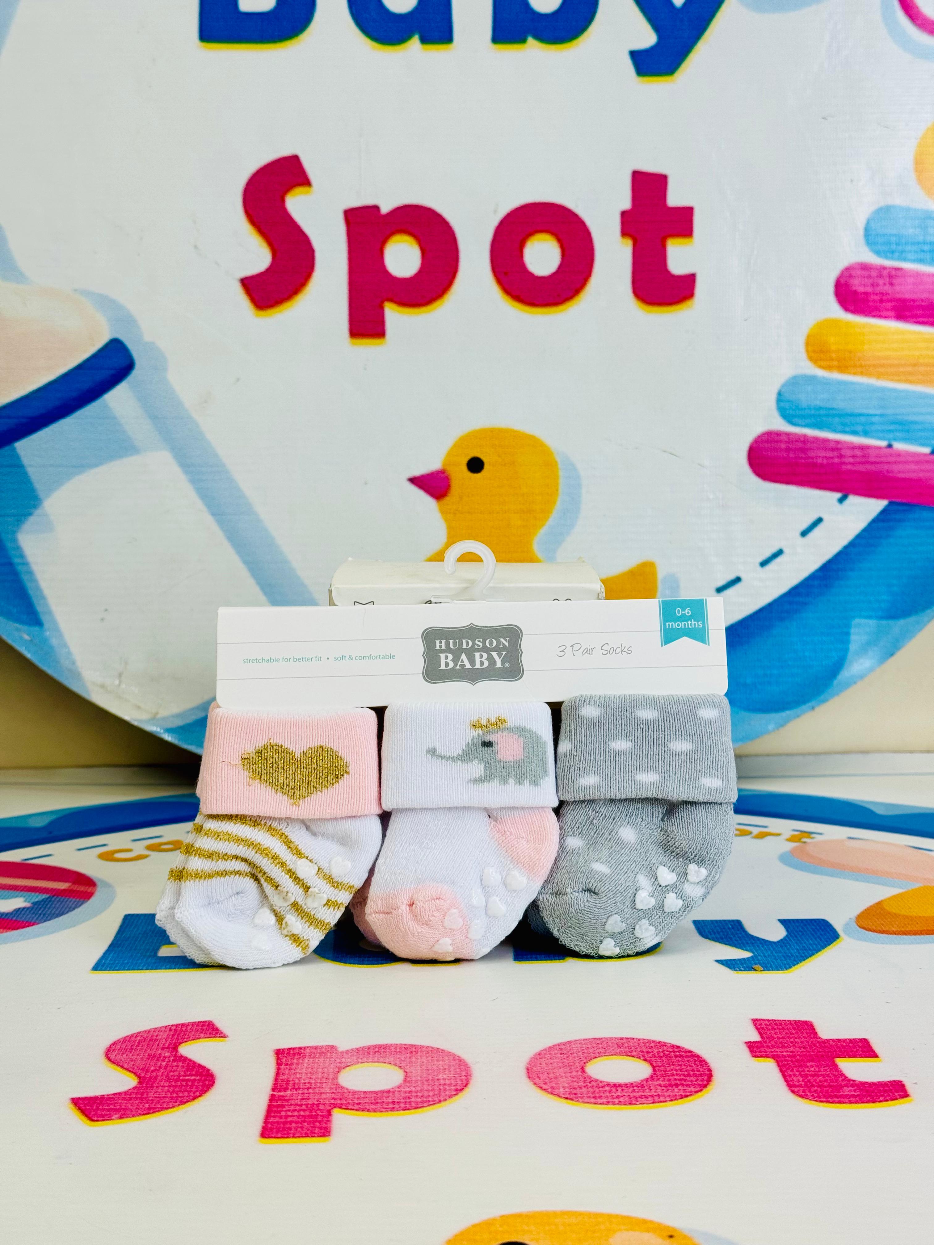 Hudson Baby –Set of 3 Socks for Newborns