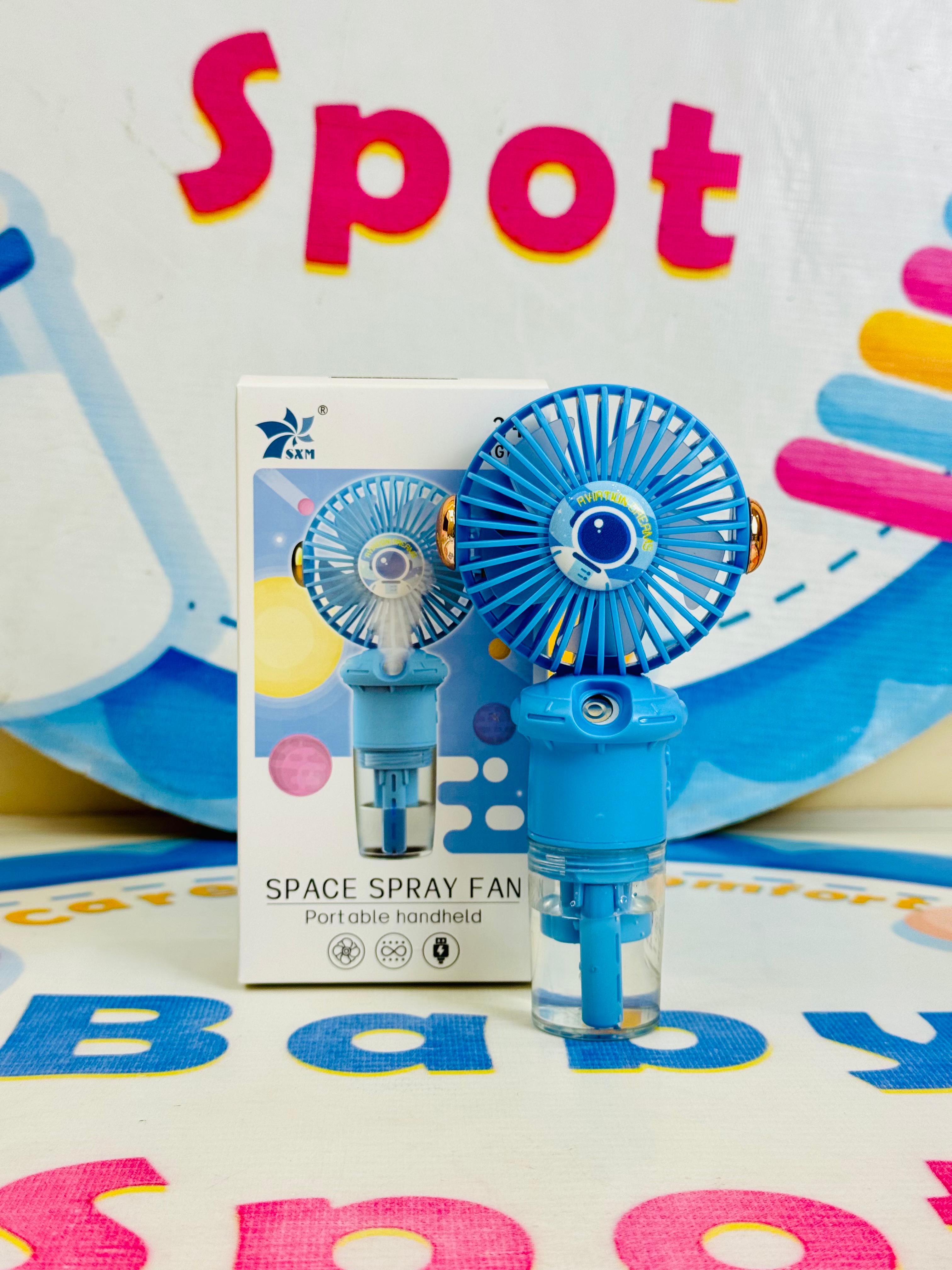 Mini electric hand fans with mist
