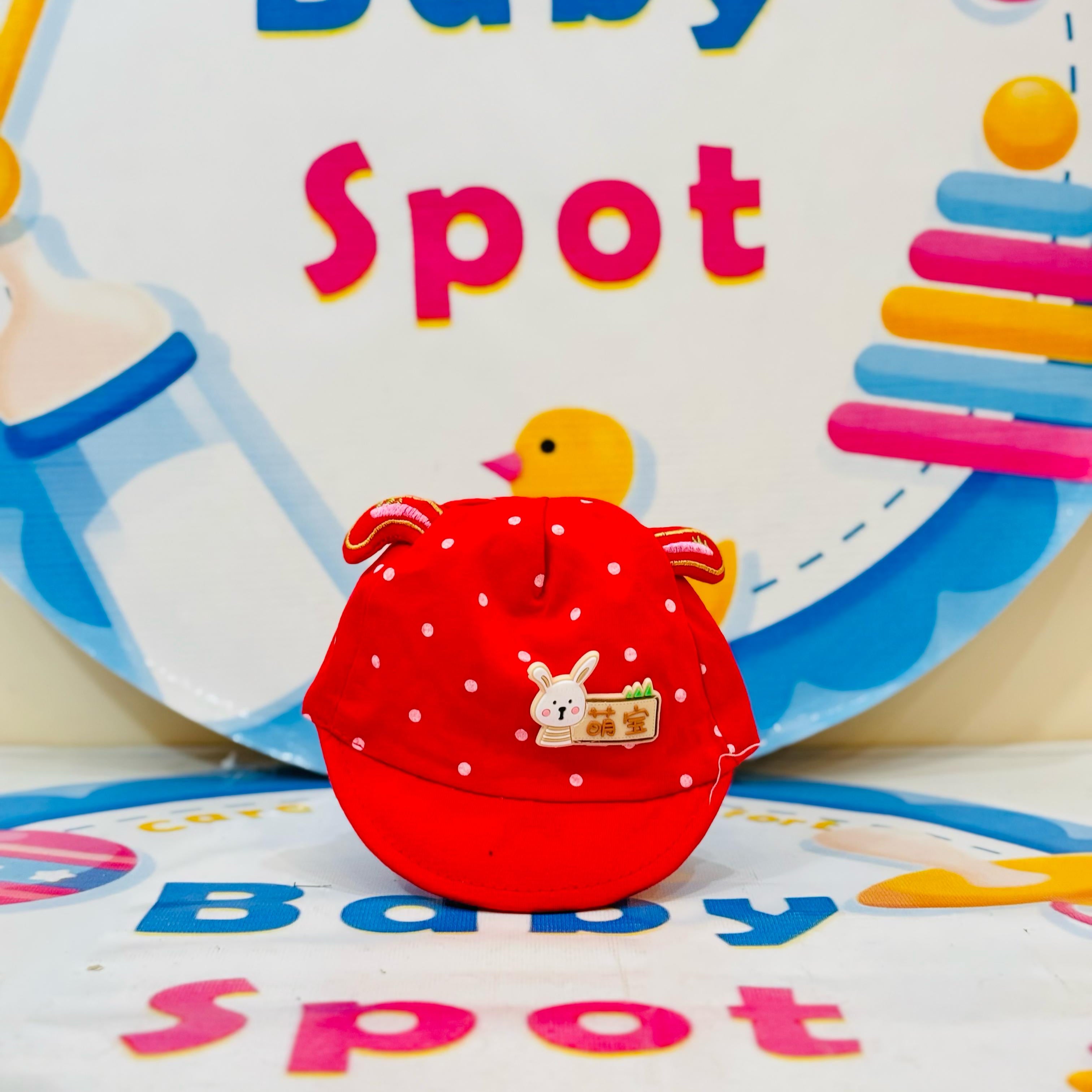 👶 Baby P-Cap Style Cotton Caps – Summer Essentials! ☀️

🔸 Trendy P-Cap Design – Stylish and practical caps to keep your baby cool and fashionable this summer.

🔸 Soft Cotton Material – Made with breathable, lightweight cotton, ensuring comfort for your baby's delicate skin.

🔸 Vibrant Color Options – Available in 4-5 beautiful colors to match any outfit.

🔸 Ideal Size – Perfect fit for babies aged 0-6 months, ensuring both comfort and style.

🔸 Sun Protection – Shields your baby's head from harsh sunl