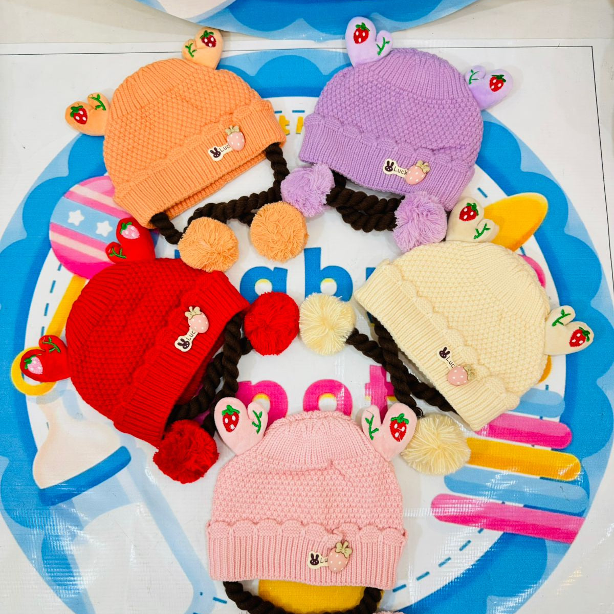 🌸 Premium Range Baby Girls Woolen Turban Caps Collection 🌸

Product Features:

🎀 Stylish Design: Adorable woolen turban caps perfect for baby girls.

🎨 Color Variety: Available in 7-8 beautiful colors to match any outfit.

🧶 Soft Woolen Material: Keeps your baby cozy and warm in winter.

💸 Affordable Pricing:

Single Cap: 750 Rs each

Buy Any 2: Just 1300 Rs

Why Choose These Caps?

Perfect accessory for winter outings and photo shoots.

Easy to wear and gentle on your baby’s skin.

Durable and made w