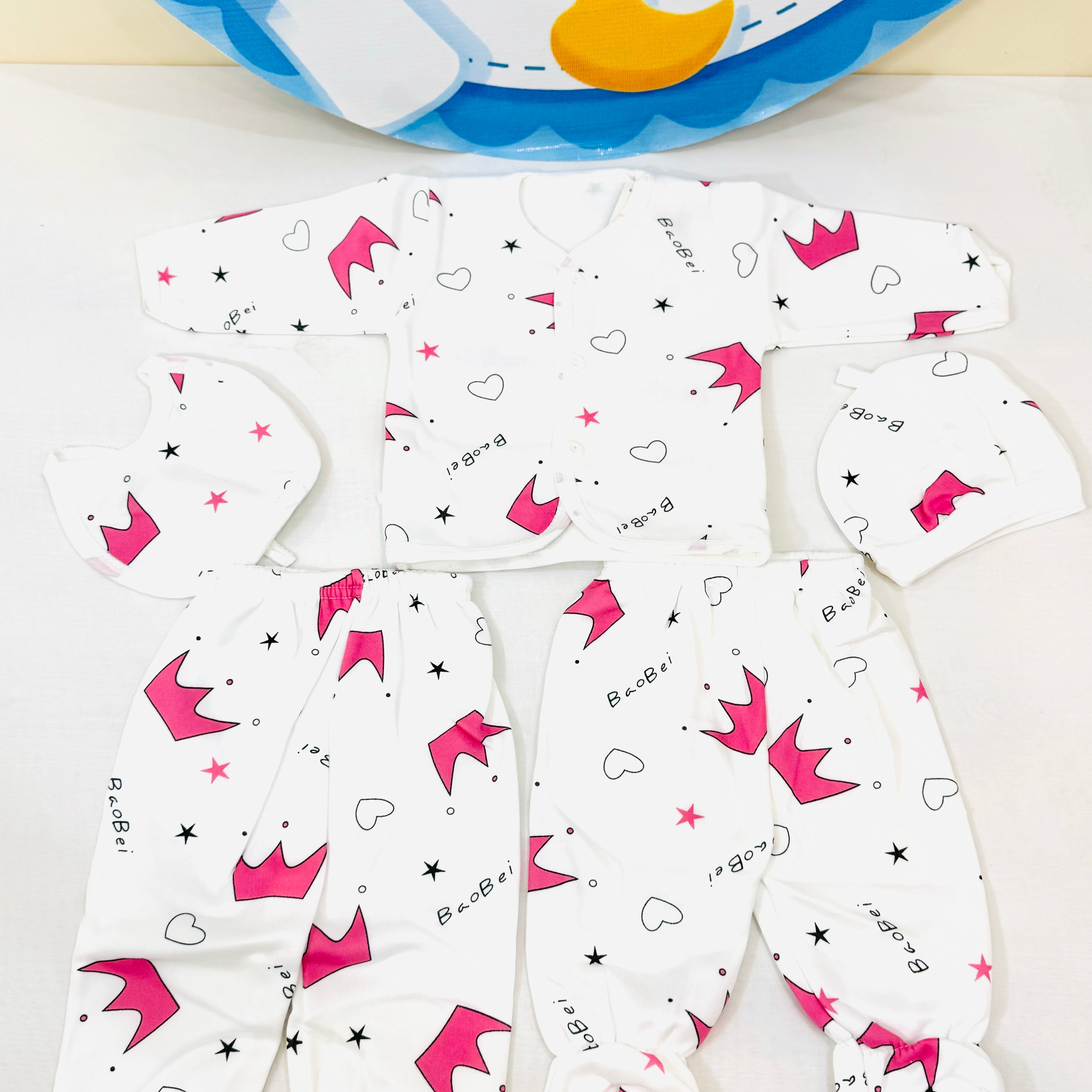 #babyspotofficial #babyclothespakistan #newbornclothes #babyfashion #babyoutfit #babysuits #babywear #newbornessentials #babyclothingstore #babystorepakistan #babyshoponline #cutebabies #babyaccessories #newborngift #babyproducts #babyboyoutfits #babygirloutfits #babyset #babyshopping #onlineshoppingpakistan #trendingbabyfashion #royalbaby #crownstylebaby #babyclothing

