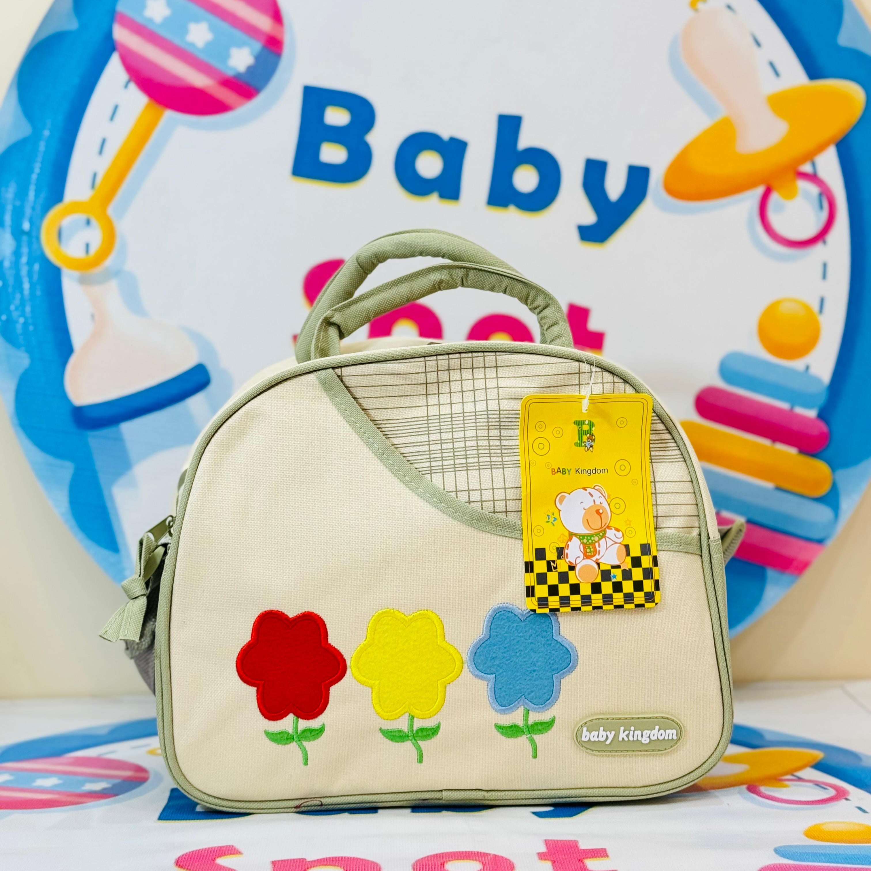 Compact D-Shape Baby Bags / Mother Bags Collection

🎒 Small size, big convenience for every mom!

Product Features:

🟢 Compact Size: Perfect for carrying all essential baby items.

🔥 Durable Material: Made with high-quality fabric for everyday use.

👜 Stylish Design: Trendy D-shape available in beautiful colors and patterns.

✅ Lightweight & Portable: Easy to carry during outings or travel.

💼 Organized Compartments: Multiple pockets for efficient storage.

Delivery Information:

🚚 Delivery in 2-5 day